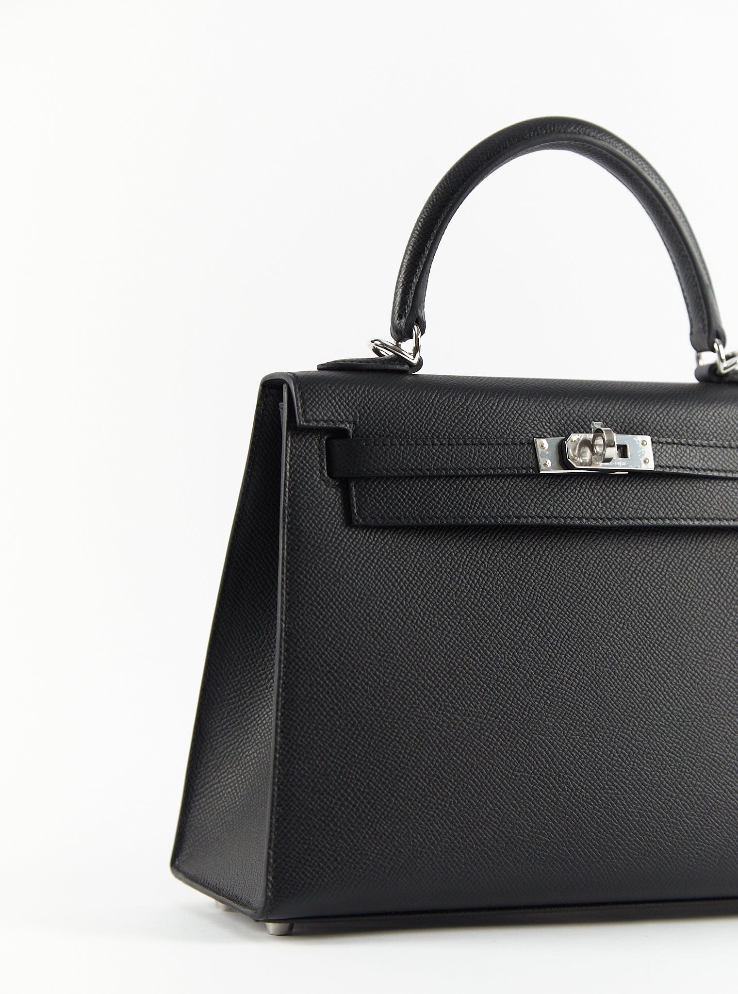Hermès HERMÈS KELLY 25CM BLACK Epsom Leather with Palladium Hardware