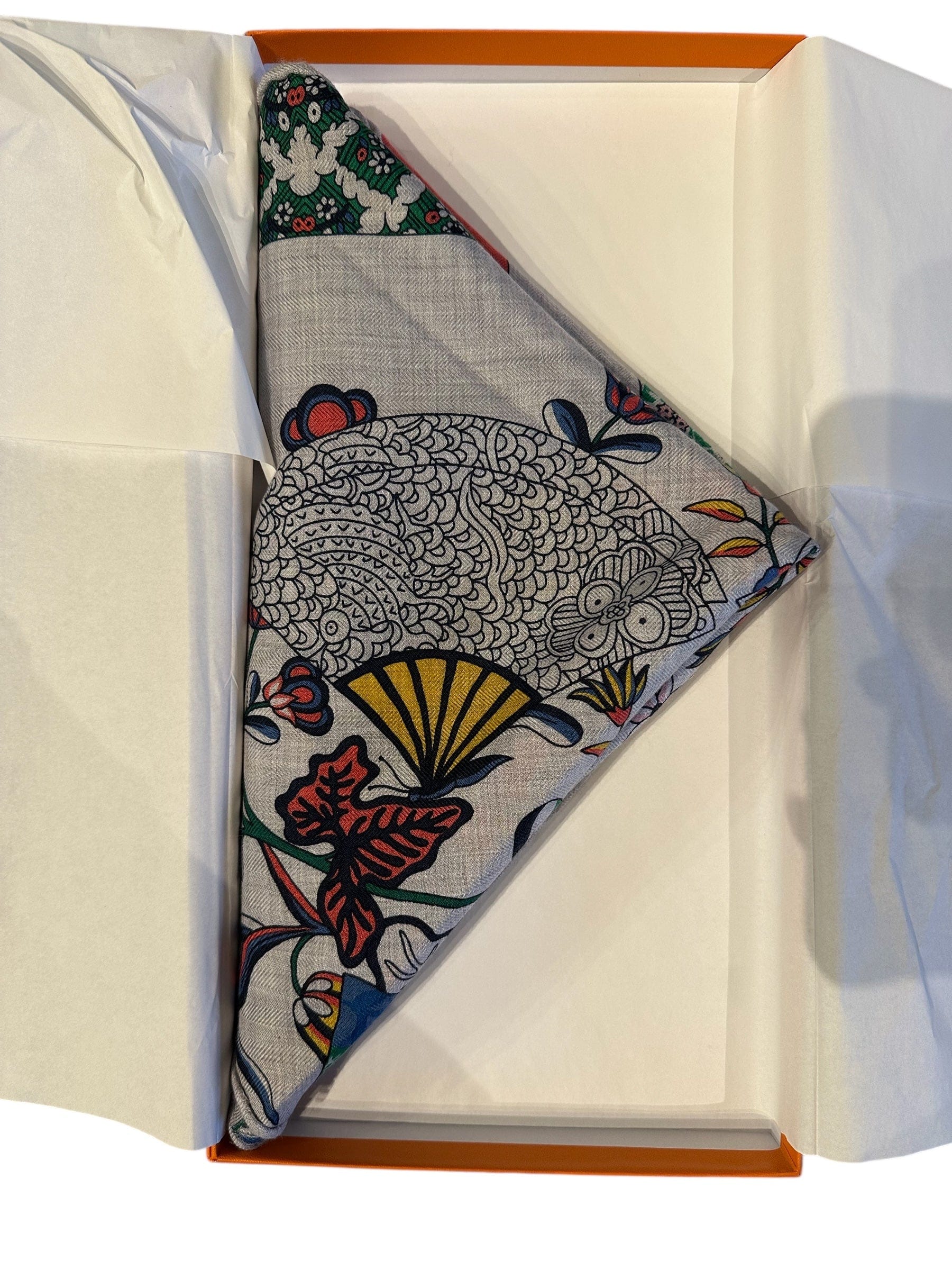 Hermes Hermes 140cm Cashmere/Silk Large Triangle Scarf - In Box