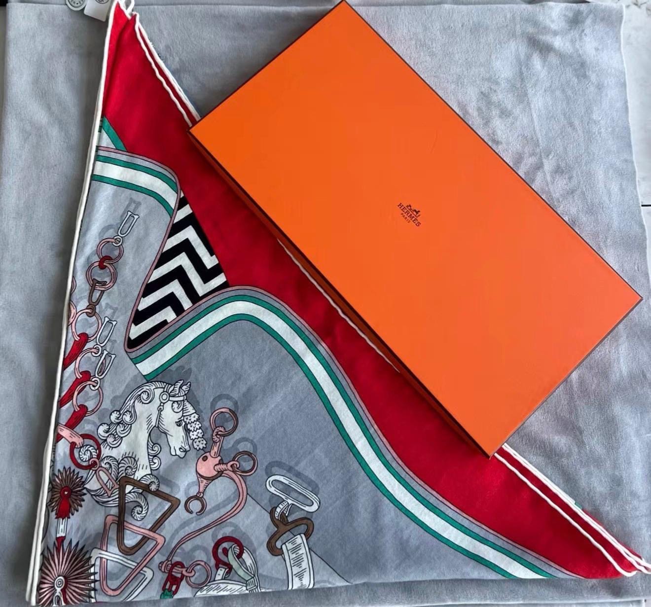 Hermes Hermes 140cm Cashmere/Silk Large Triangle Scarf- in Box