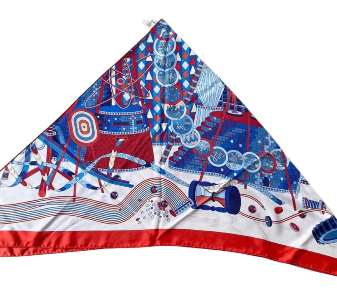 Hermes Hermes 140cm Silk Large Triangle Scarf - in Box