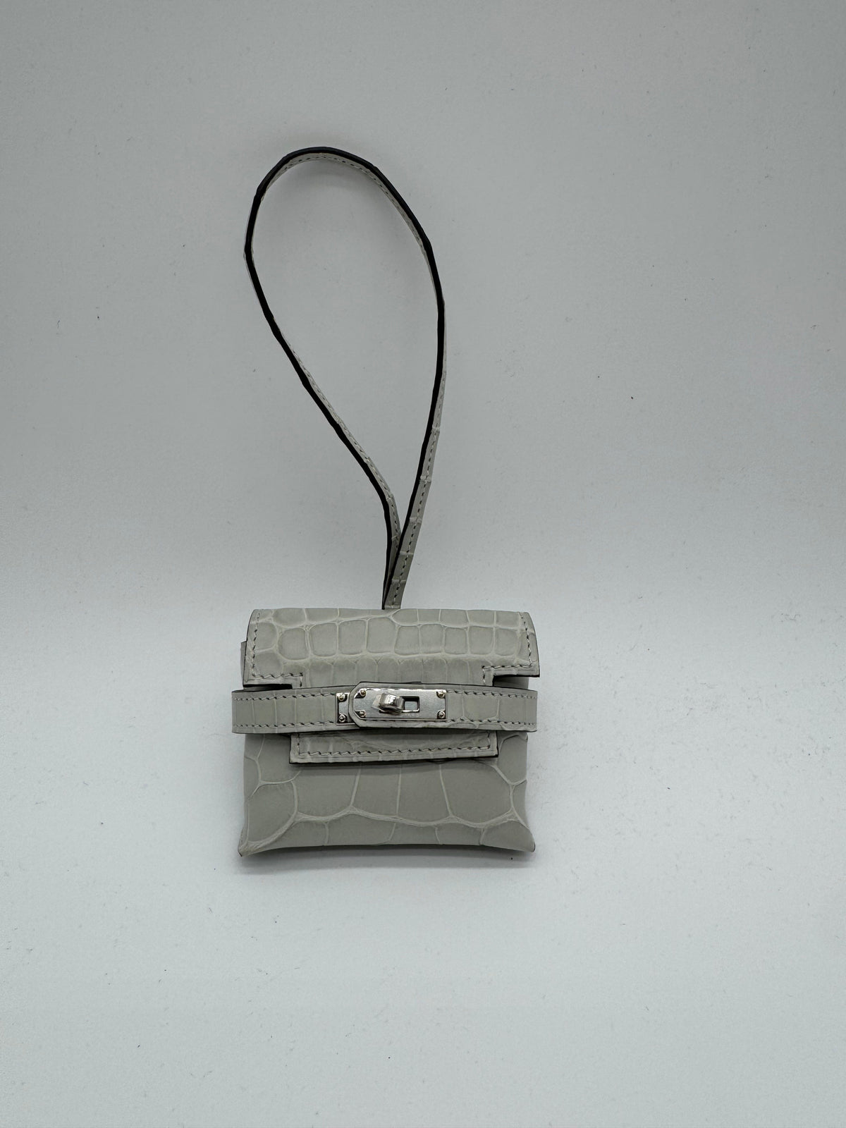 Hermès Hermès Kellyfestival charm Alligator Missi Mat Palladium Hardware