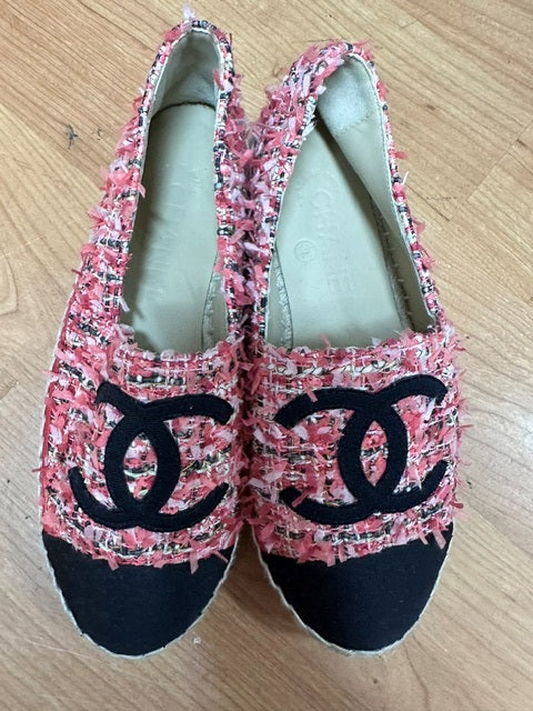 117A. Chanel Tweed Espadrilles - size 35