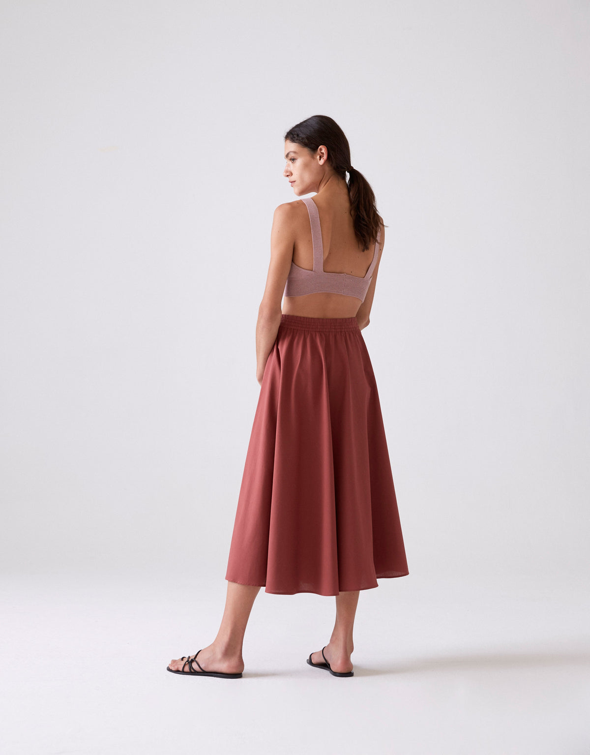 RUMI SKIRT (التنورة)