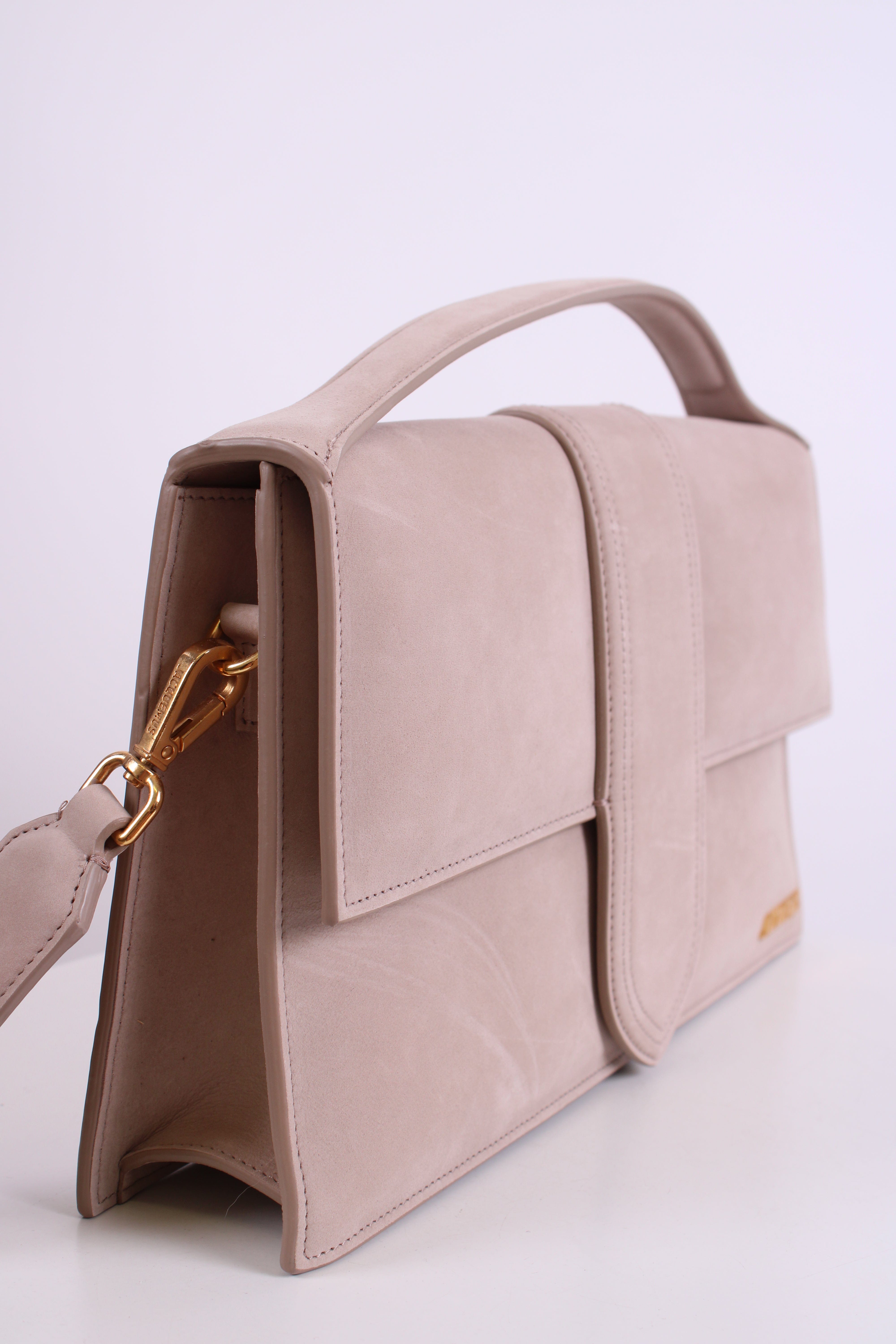 Jacquemus Jacquemus La Grande Bambino Suede Bag Beige