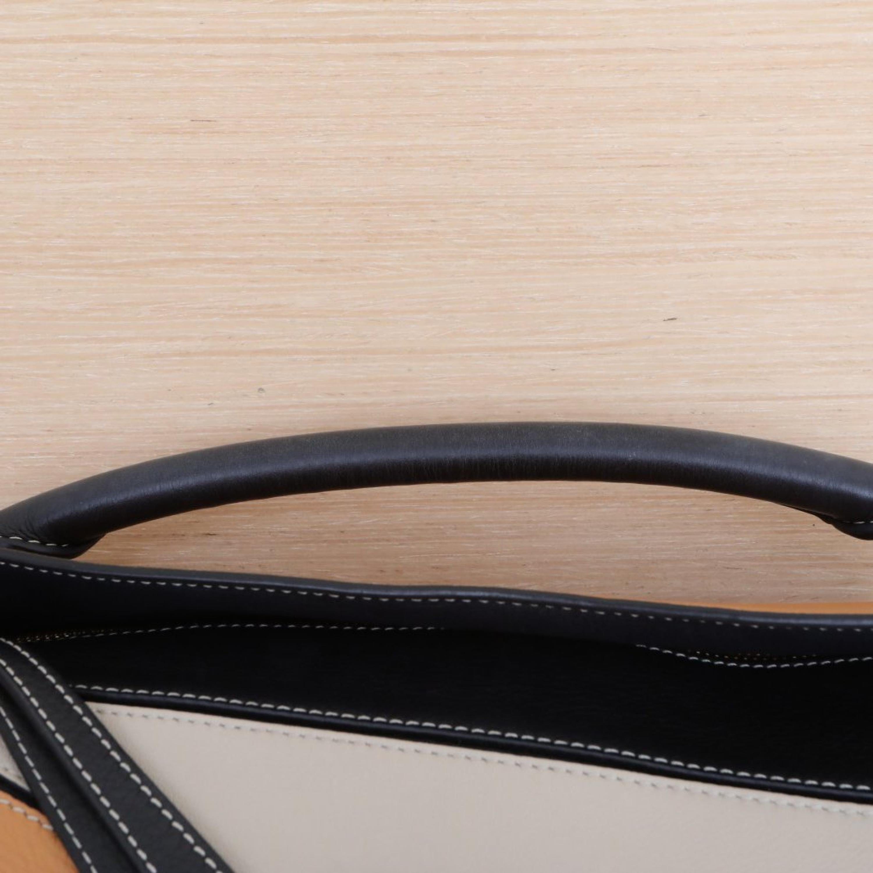 Loewe Loewe Puzzle 29 Geometric Bag Medium Colorblock Leather C
Original dust bag, shopping ticket, shoulder strap ALC3150