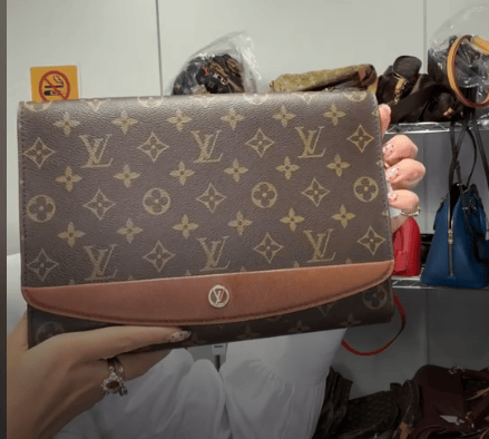 LOUIS VUITTON LOUIS VUITTON Bordeaux M51797 B1022PGVDD