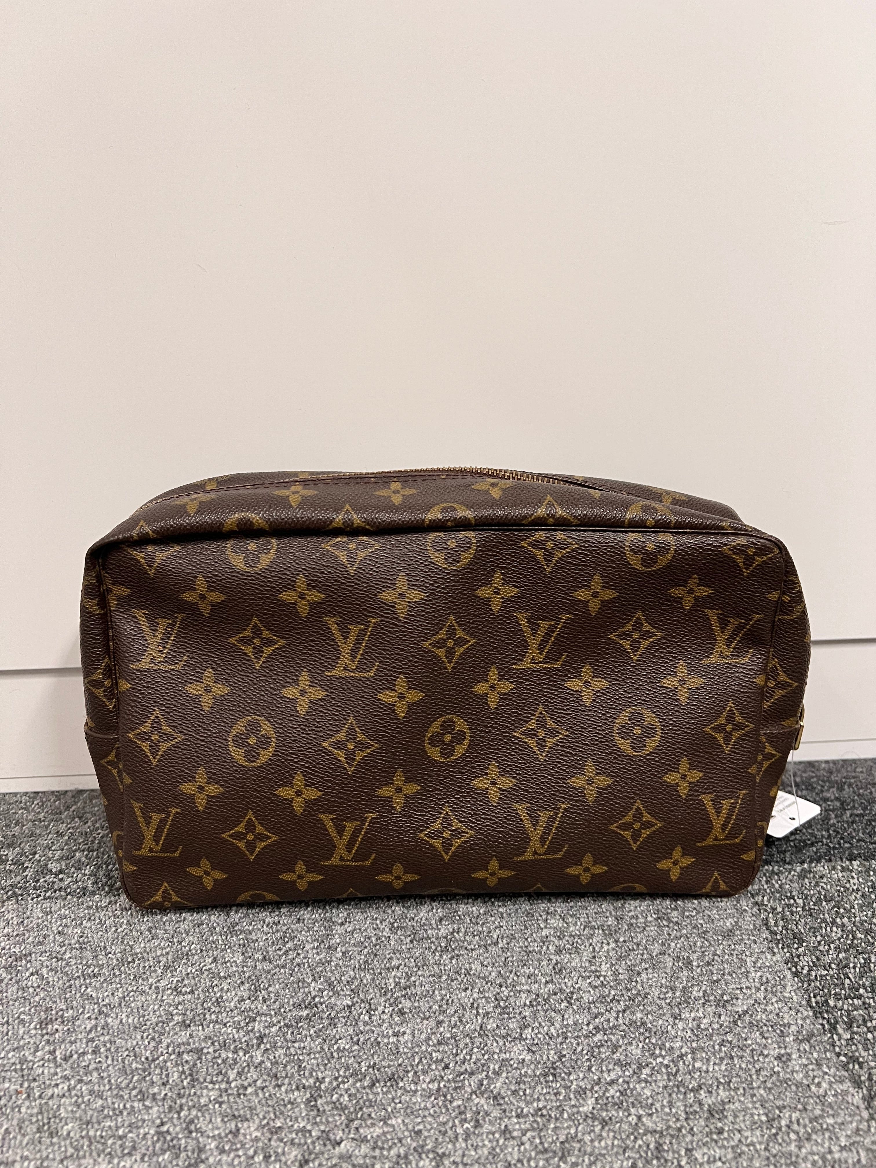 LOUIS VUITTON LOUIS VUITTON M47522 Trousse Toilette 28 B090868FW2