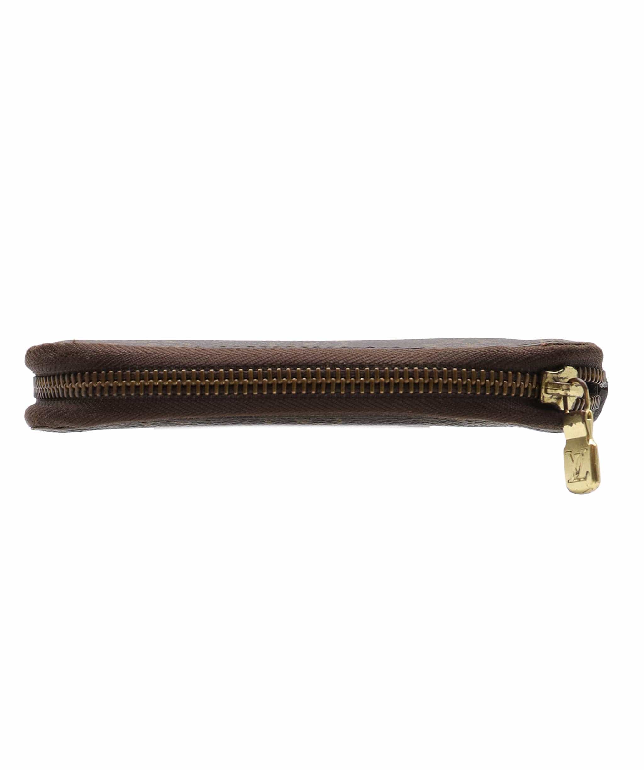 Louis Vuitton Louis Vuitton Monogram Poche Escapade Travel Case M60113 LV Auth 105681 DXBS3291