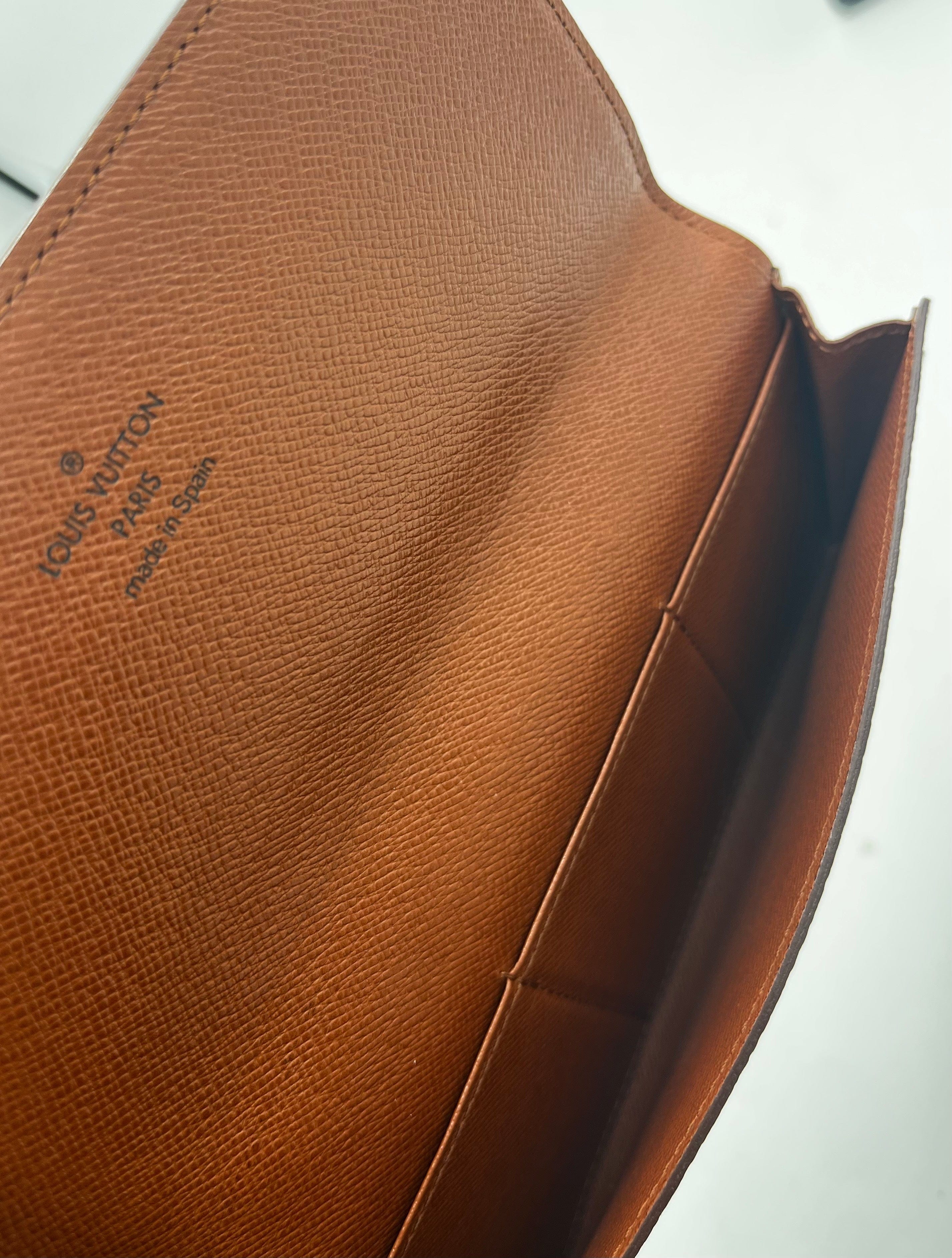Louis Vuitton Louis Vuitton Josephine Wallet