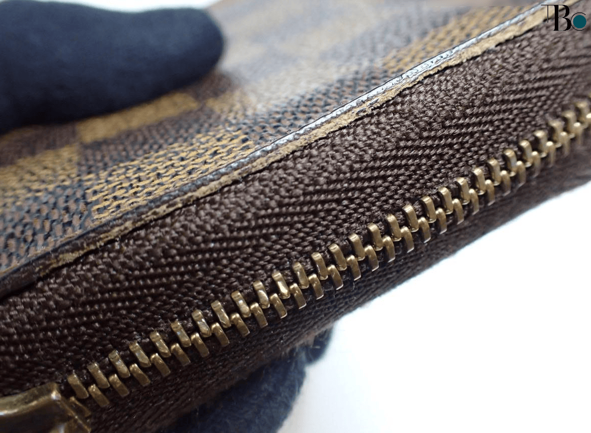 Louis Vuitton Louis Vuitton Zippy Compact Wallet