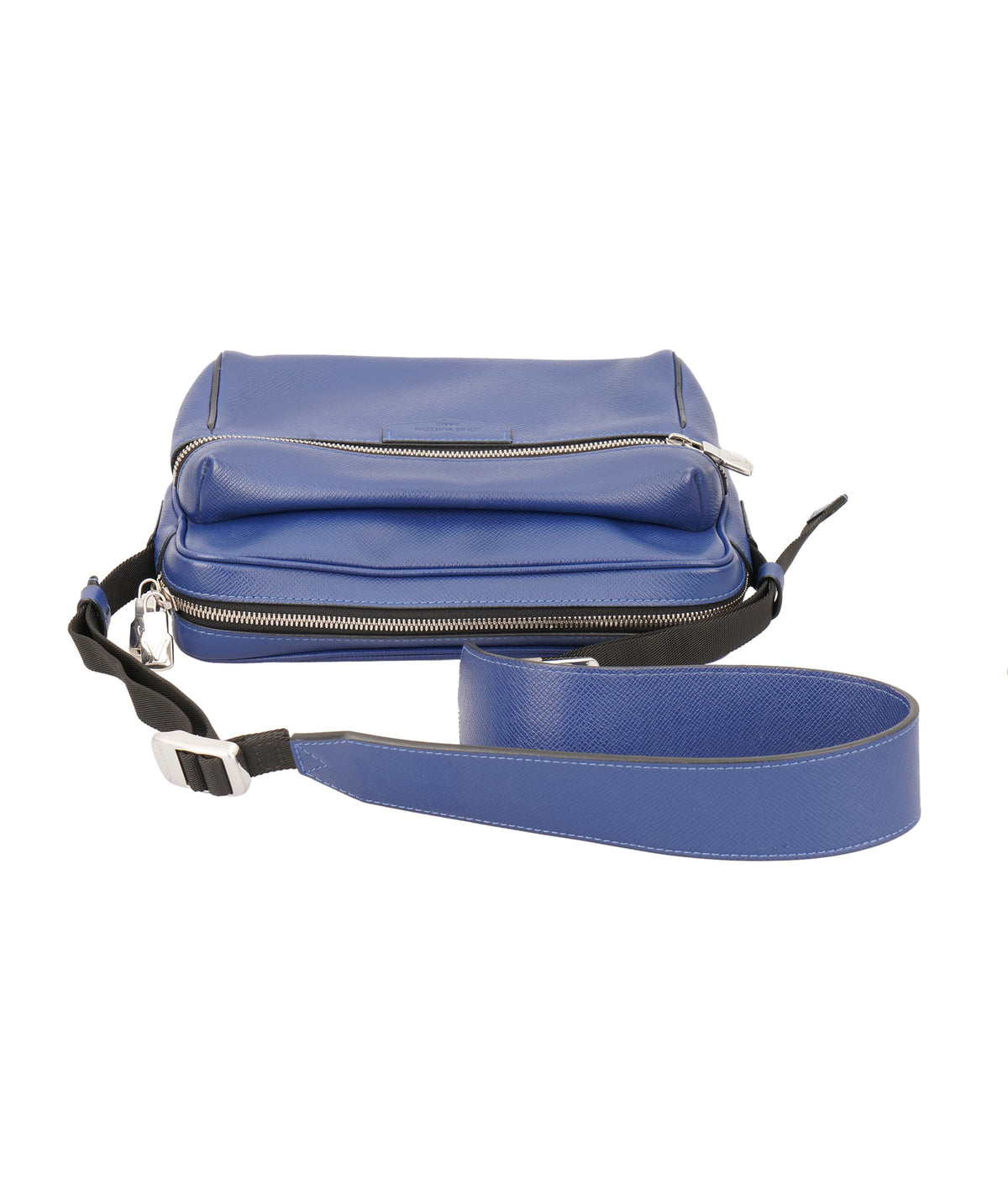 Louis Vuitton Louis Vuitton Blue Taiga Outdoor Messenger Bag C351184
