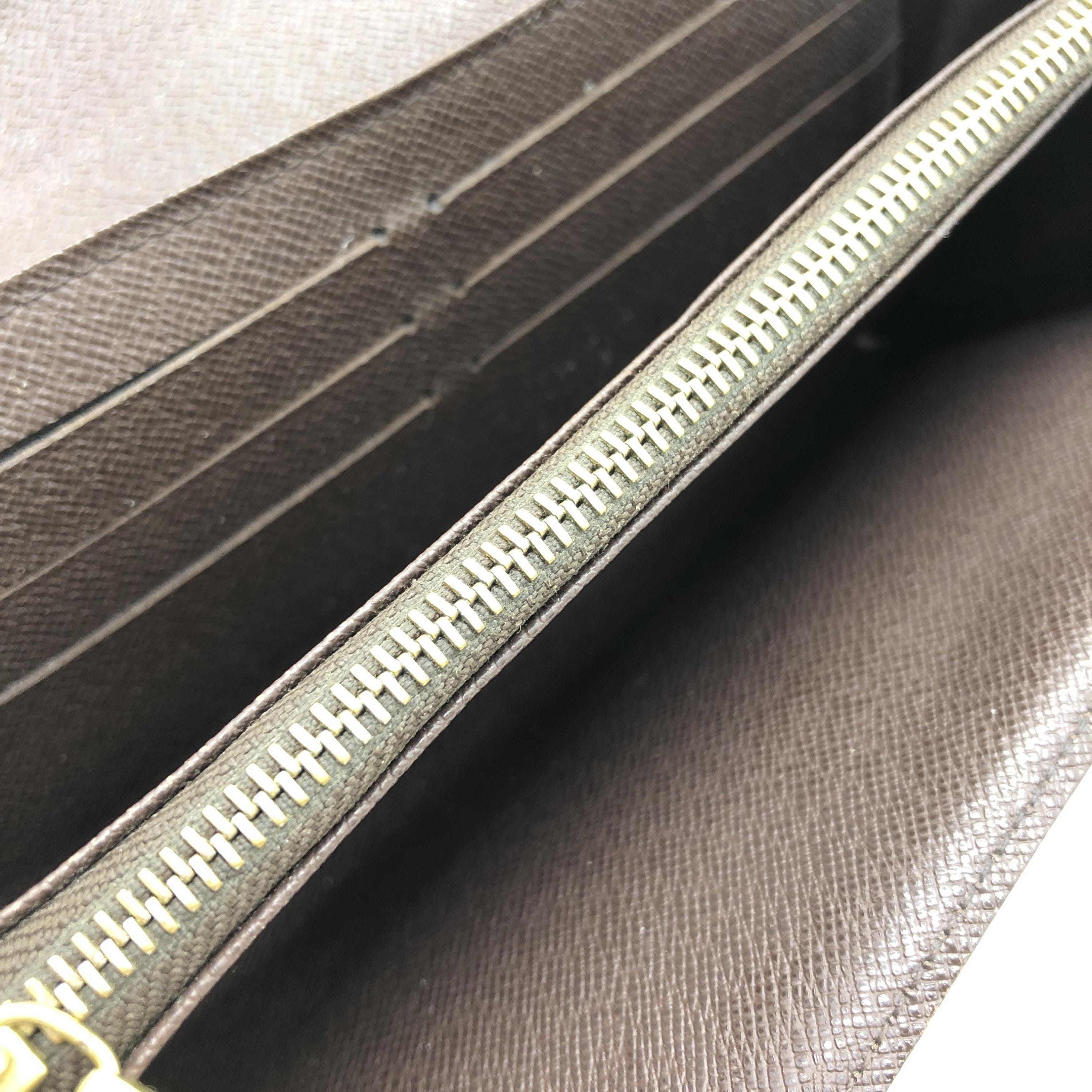 Louis Vuitton Louis Vuitton Damier Ebene Portefeuille Sara Long Wallet ALC3197