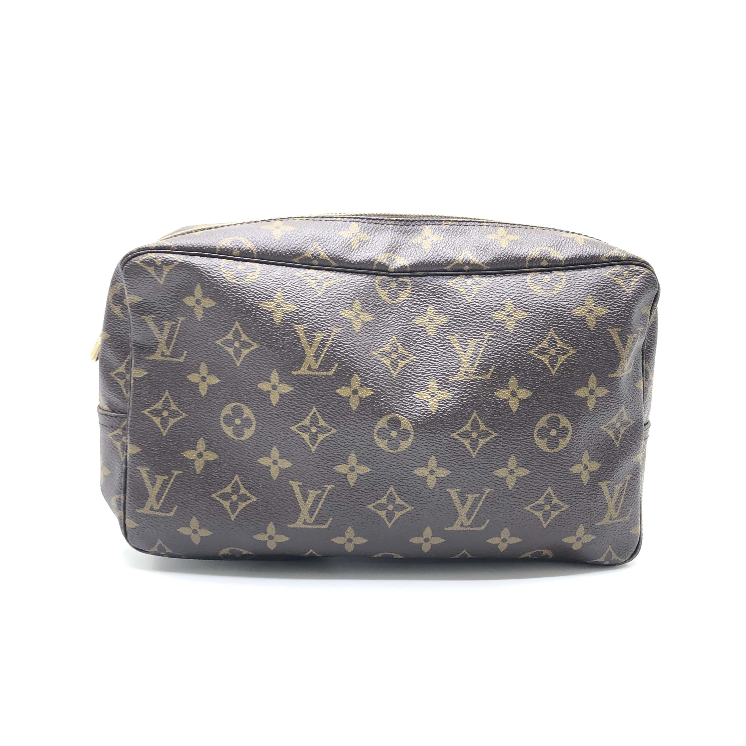 Louis Vuitton Louis Vuitton LV Trousse 28 Monogram ALC3223