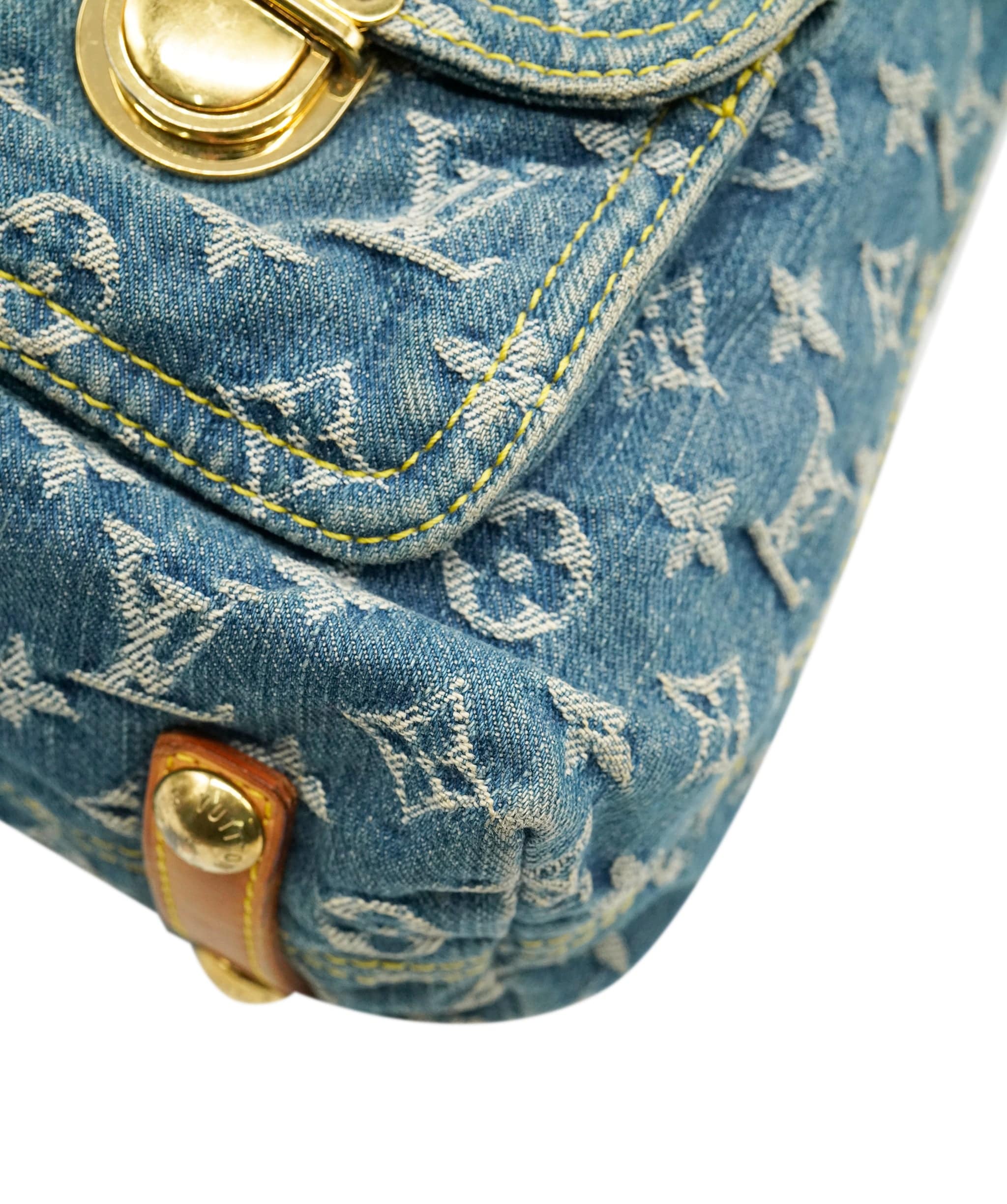 Louis Vuitton Louis Vuitton Monogram Denim Baggy GM Shoulder Bag in Blue 2005 ALL0943