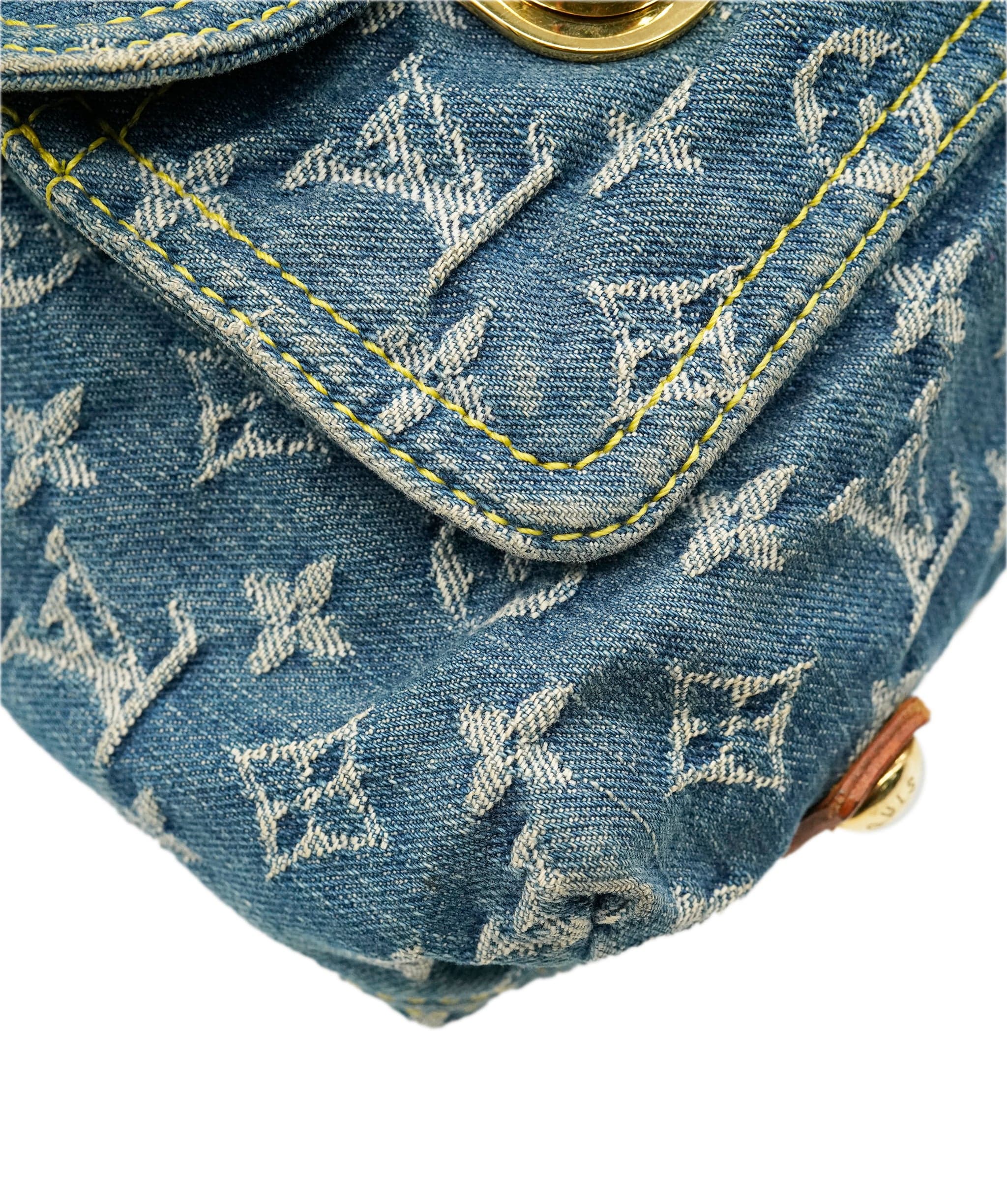 Louis Vuitton Louis Vuitton Monogram Denim Baggy GM Shoulder Bag in Blue 2005 ALL0943