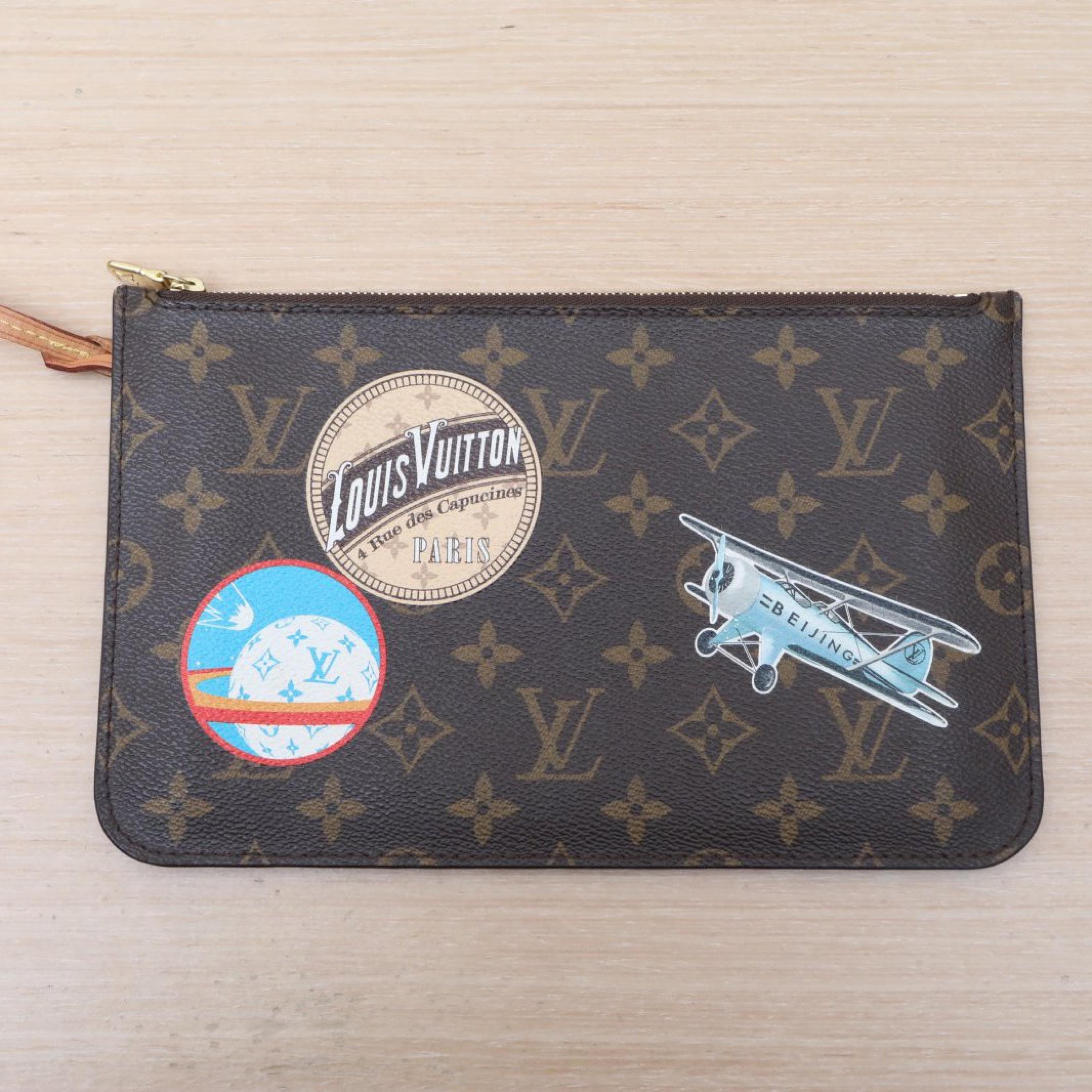 Louis Vuitton Louis Vuitton Neverfull Medium 31-Gamete Bag with Monogram PVC and Gold Buckle (2018 Badge)
sub-bag ALC3151