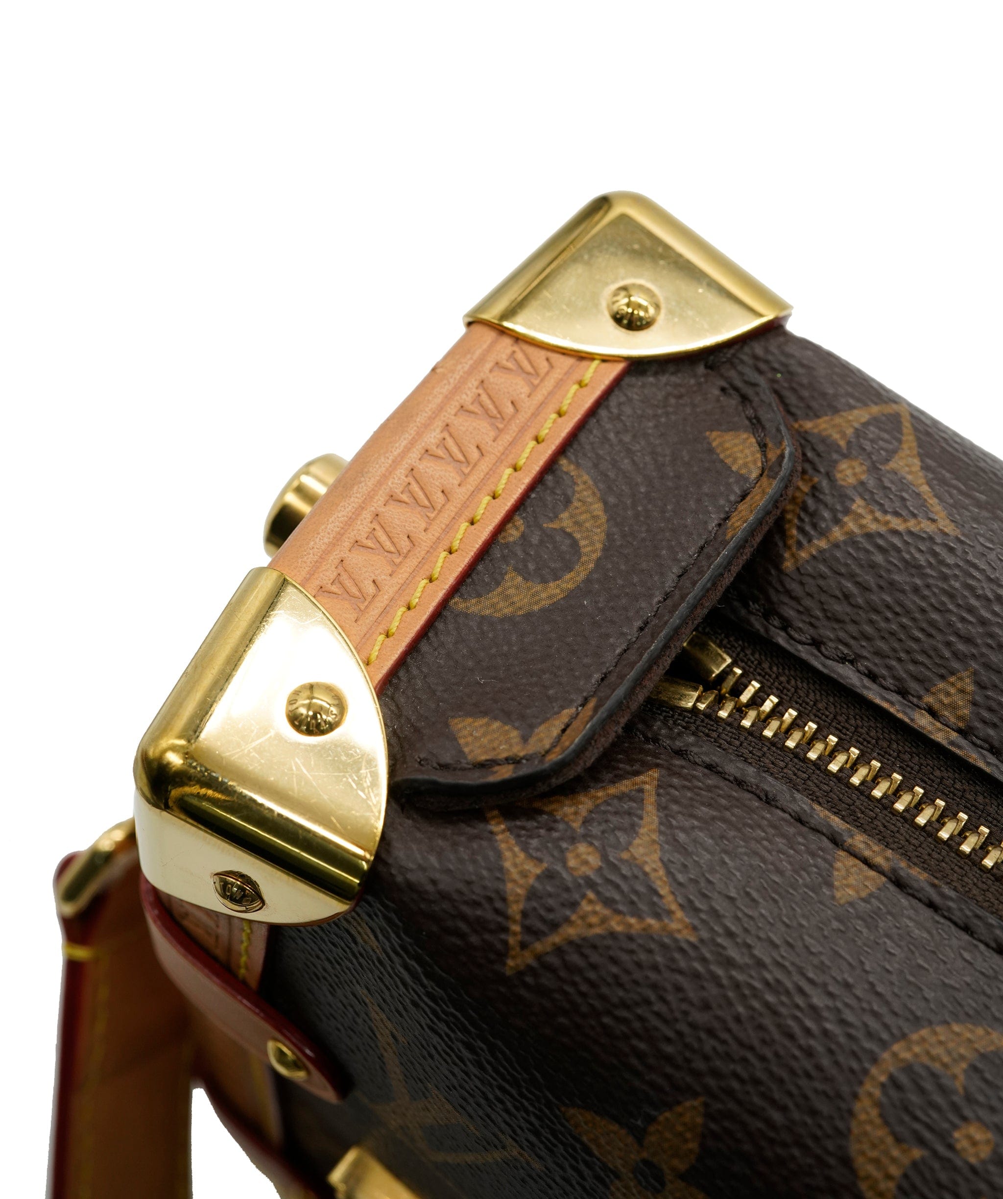 Louis Vuitton Louis Vuitton Soft Box Bag ALC2976