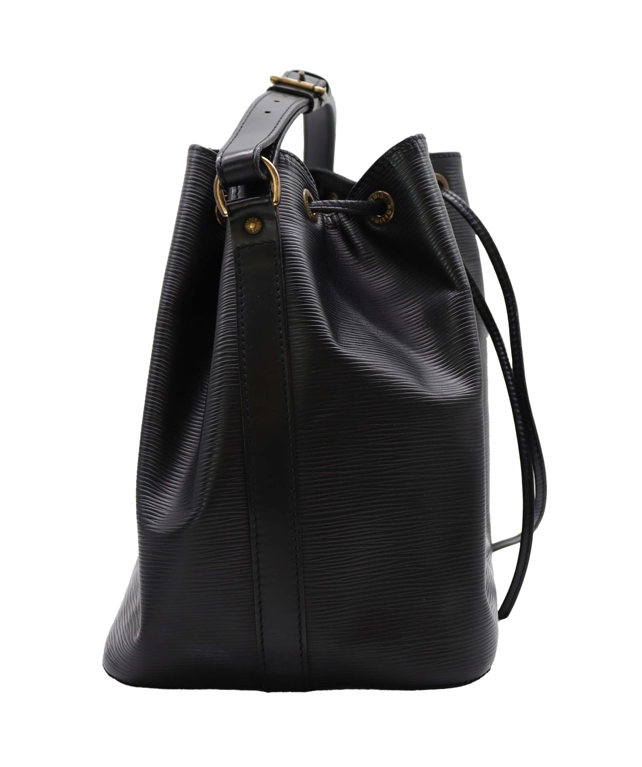 Louis Vuitton Louis Vuitton Vintage Petite Noe Black Epi GHW SKC1987