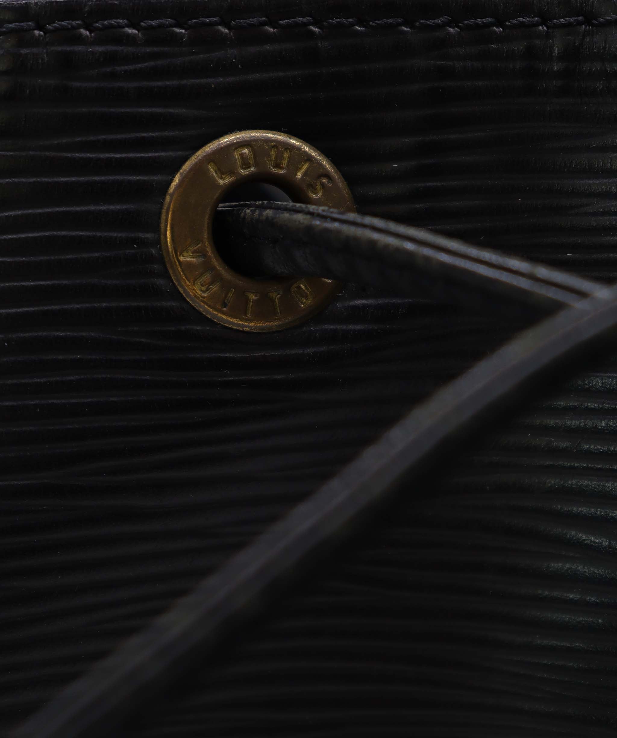 Louis Vuitton Louis Vuitton Vintage Petite Noe Black Epi GHW SKC1987