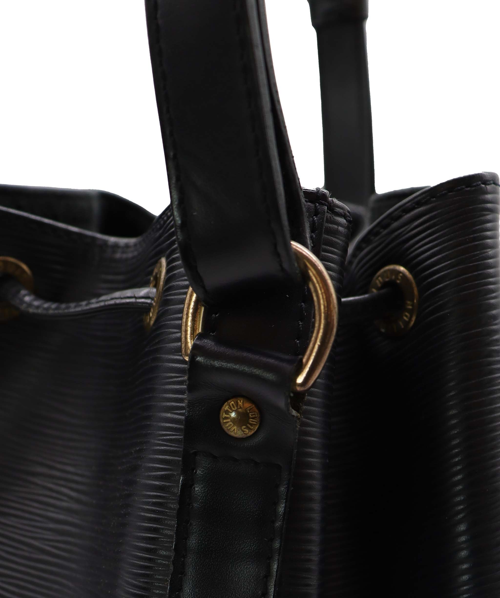 Louis Vuitton Louis Vuitton Vintage Petite Noe Black Epi GHW SKC1987