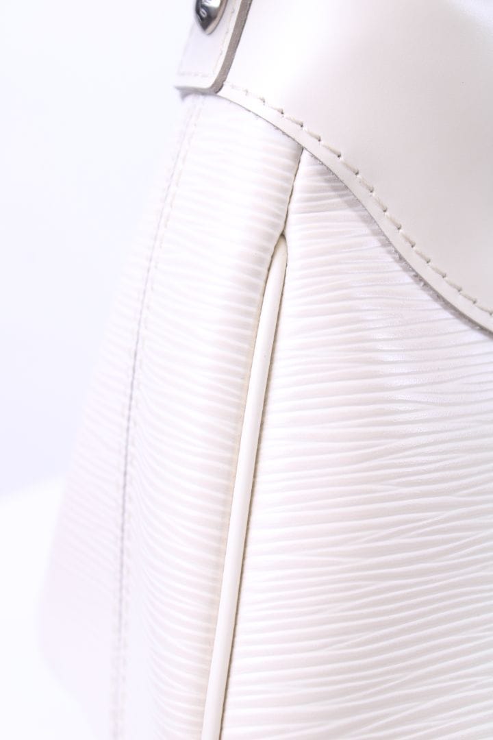 Louis Vuitton Louis Vuitton Bag White