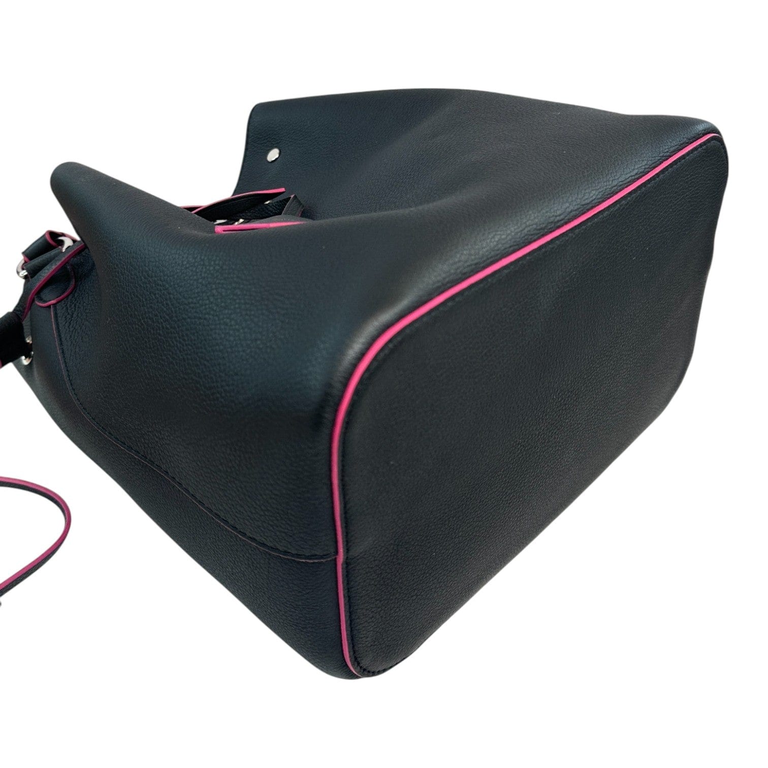 Louis Vuitton Louis Vuitton Black Lockme Bucket Bag Black