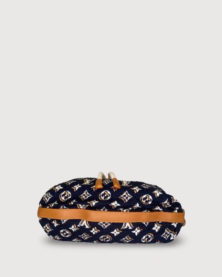 Louis Vuitton Louis Vuitton Monogram Bulles Bag Navy/ White