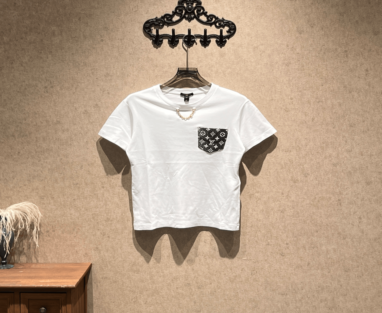 Louis Vuitton Louis Vuitton white monogram pocket chain short-sleeved shirt / size M / 99% new / 42740 SGC42740