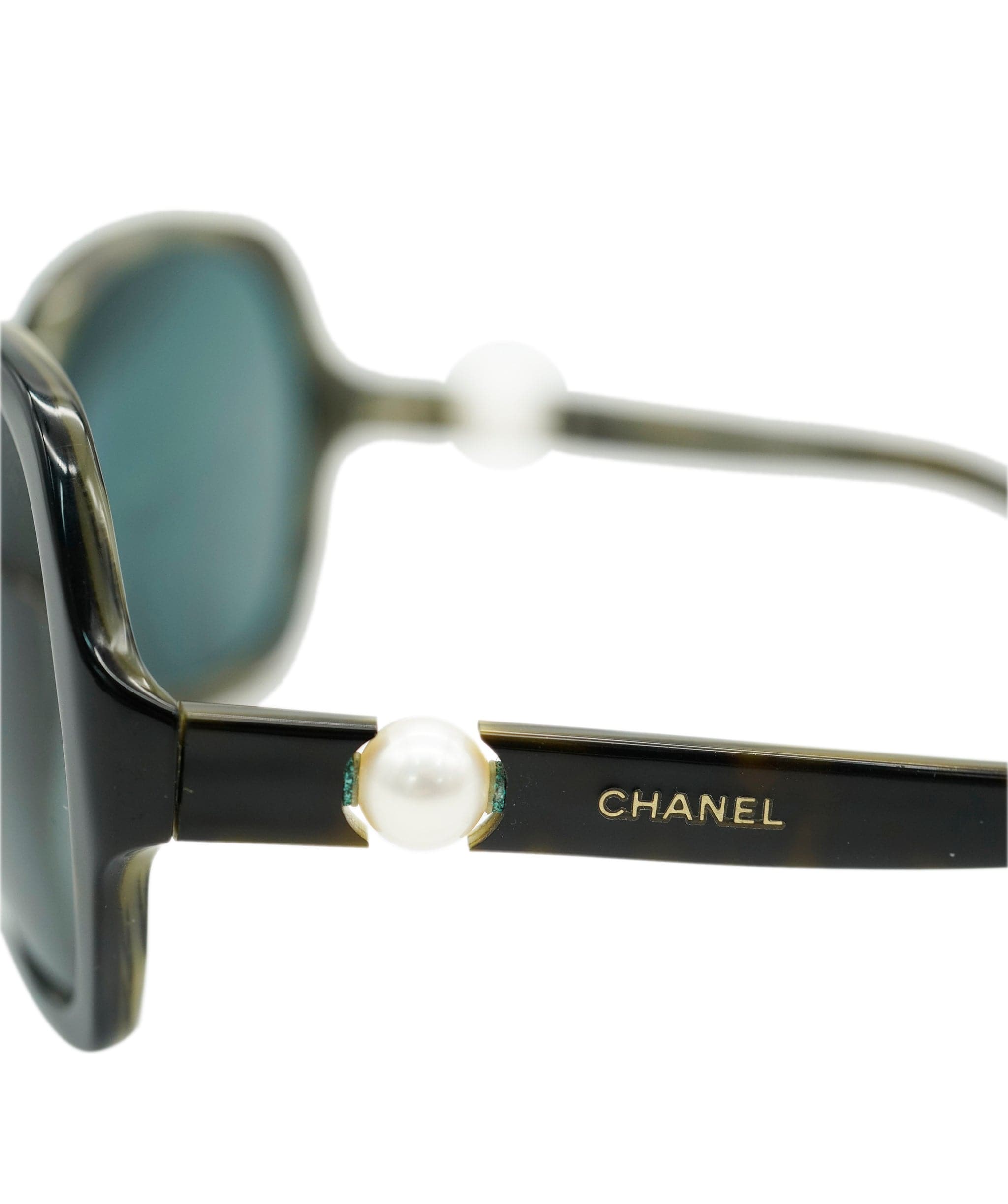 Luxury Promise Chanel Black Collection Perle Oversized Sunglasses AGC2212
