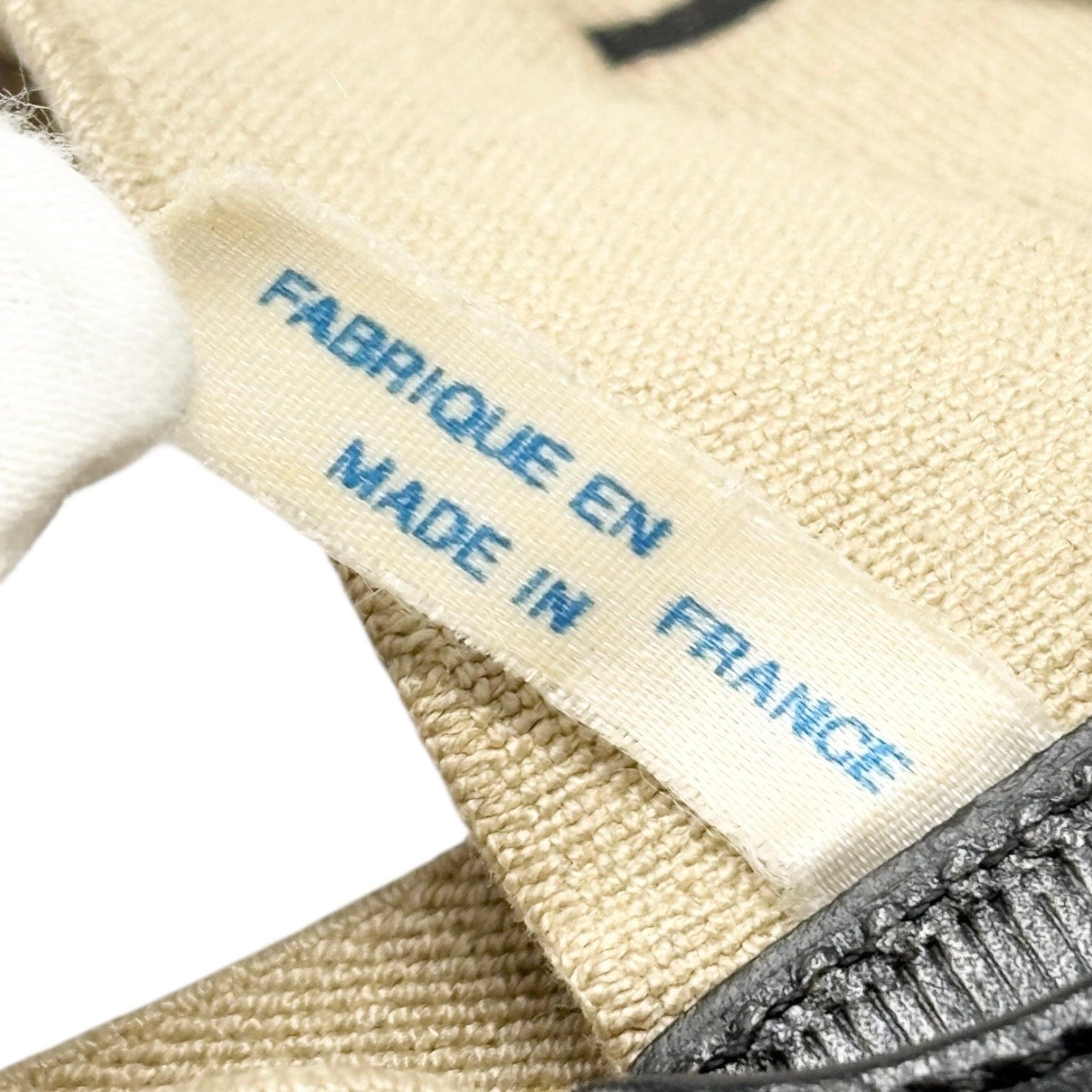 Luxury Promise CHANEL Vintage 1994 CC Logo Letter Suspender Belt Beige Black Cotton Leather