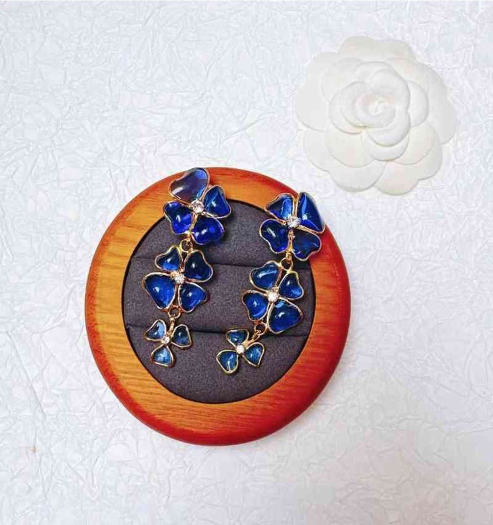 Luxury Promise FM Blue Glass Shoulder Clip LZ402652