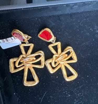 Luxury Promise Raccoon Cross Brooch LZ404051