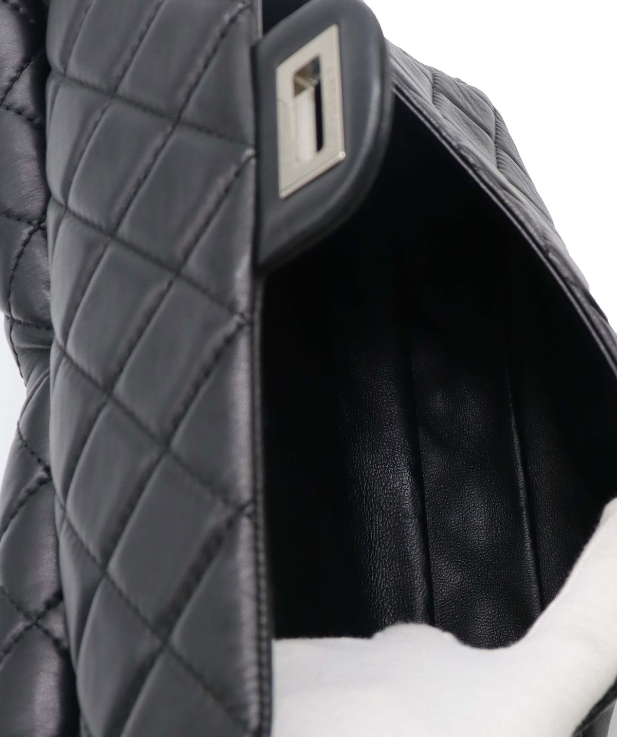 Luxury Promise Chanel 2.55 Reissue Roll Clutch DXBS6744