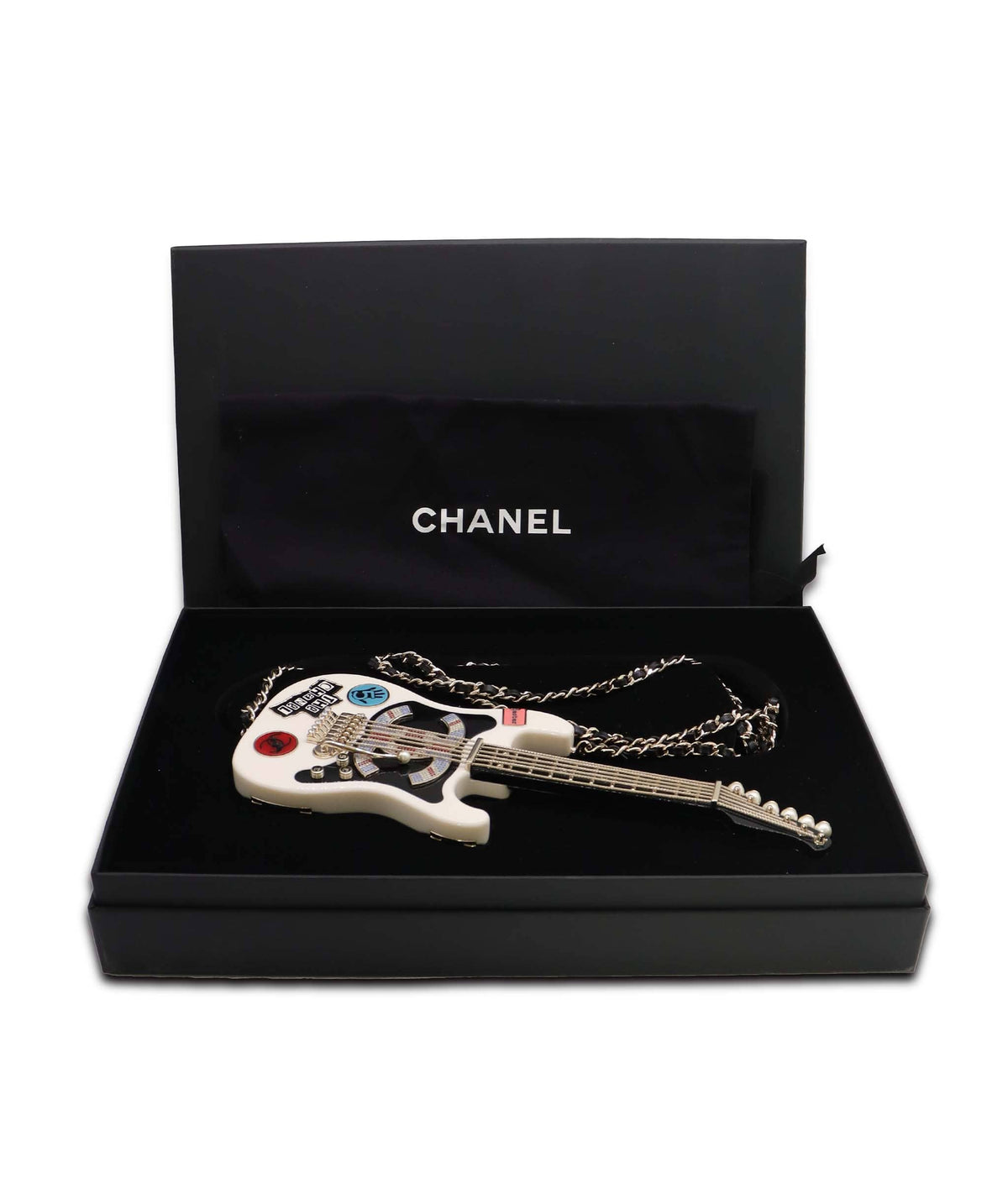 Luxury Promise Chanel Guitar AGC3860
