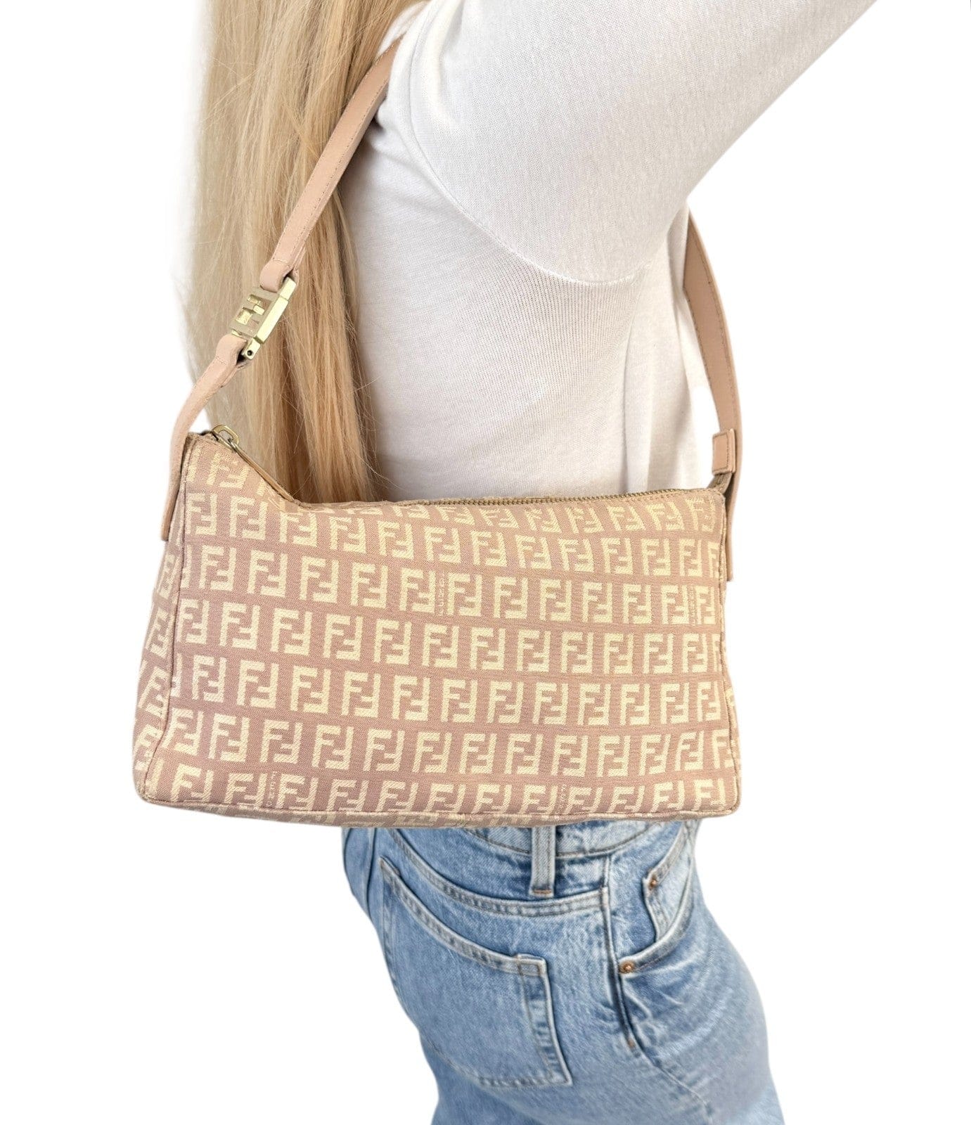 Luxury Promise FENDI Vintage Logo Zucchino Monogram Shoulder Bag Pochette Beige Pink Cotton