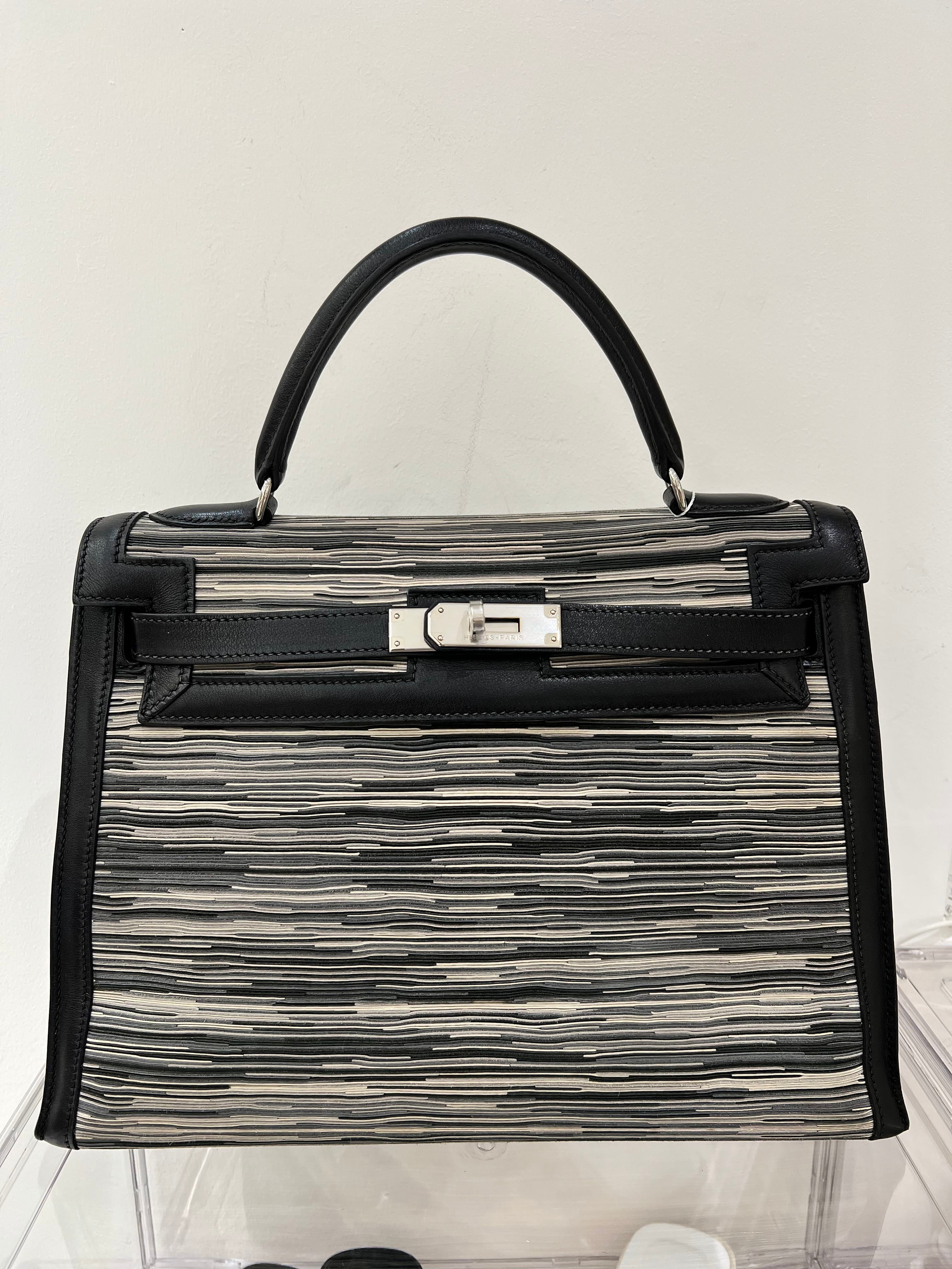 Luxury Promise Hermes Vintage Kelly 32 Sellier Vibrato Black PHW #C Square (Y1999) - Dustbag, clouchette & lockset, shoulder strap SYCH4182