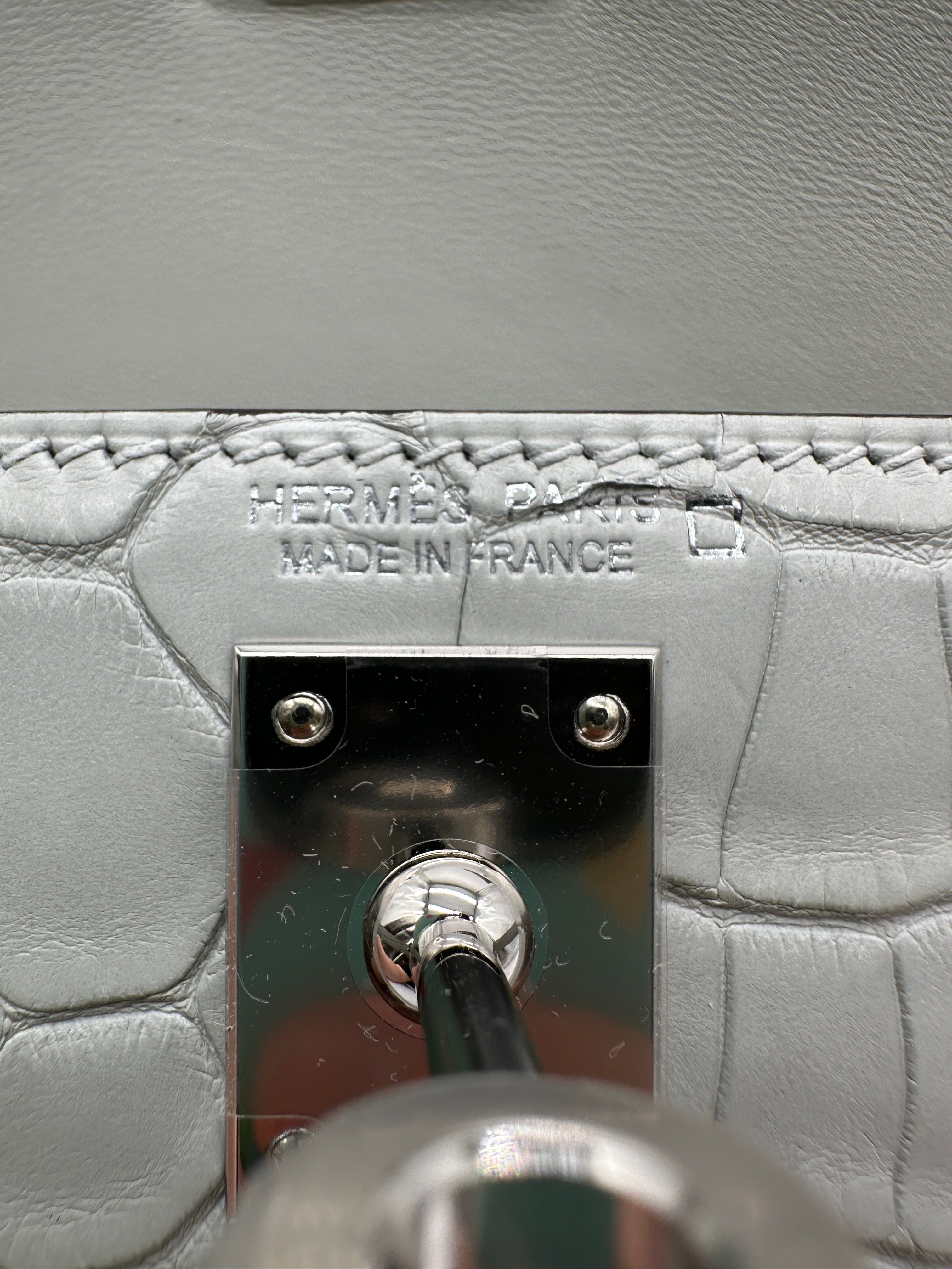 Luxury Promise Mini Kelly Gris Neve Matte Alligator Palladium Hardware
