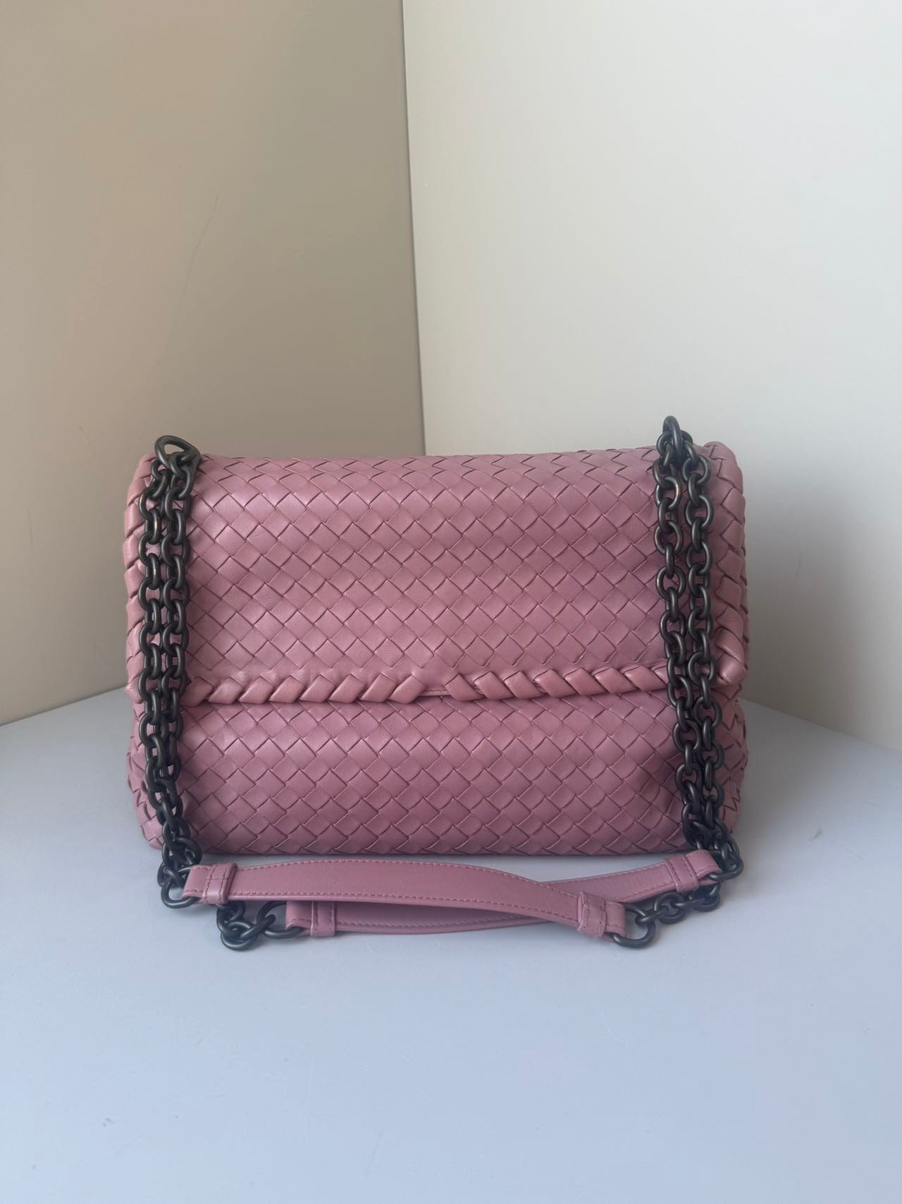 Luxury Promise Bottega Veneta Olimpia Medium Shoulder Bag Dusty Rose Pink