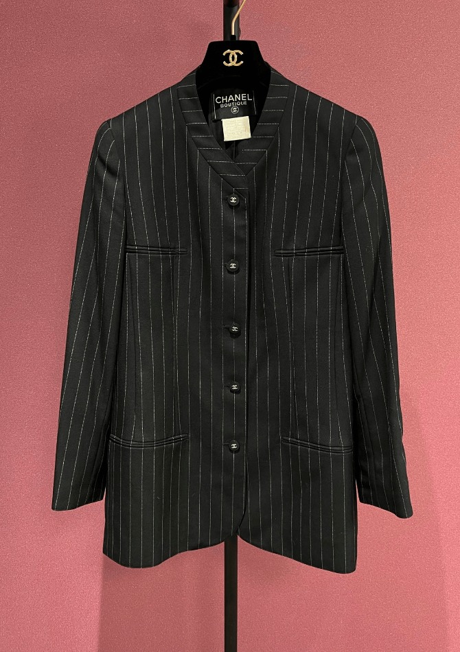 Luxury Promise CHANEL 1996 STRIPE BLACK BLAZER FT102135
