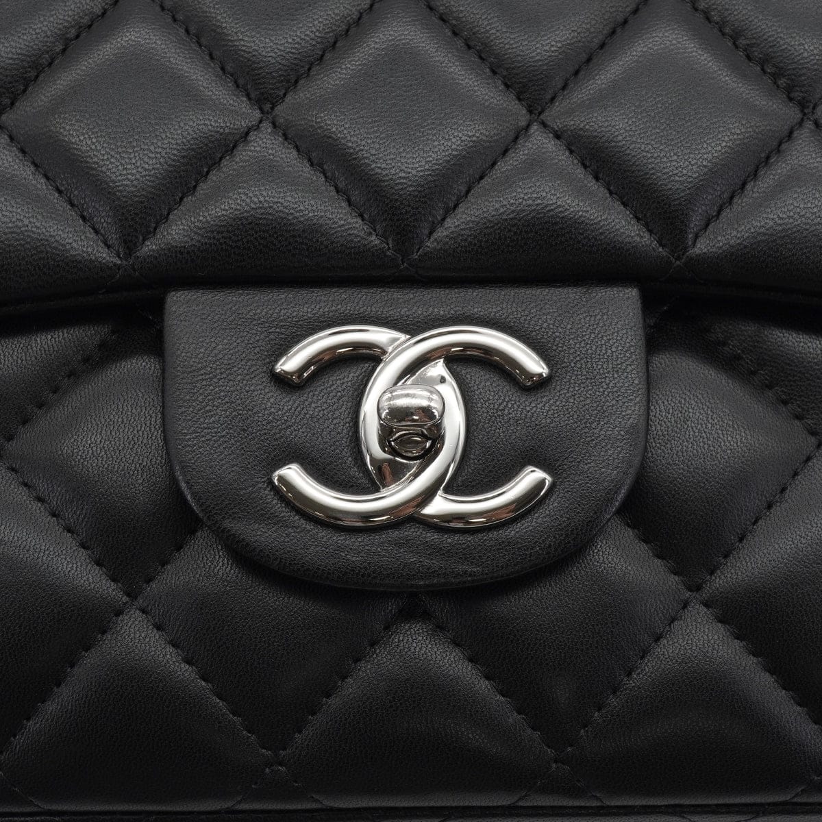LUXURY PROMISE CHANEL MAXI MATELASSE 34 CHAIN SHOULDER BAG BLACK LAMB SKIN SILVER HARDWARE 90331673