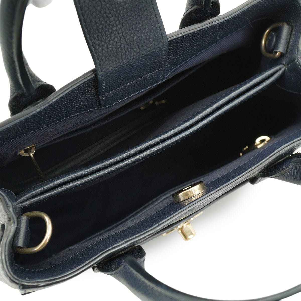 LUXURY PROMISE CHANEL NEO EXECUTIVE TOTE SHOULDER BAG NAVY LEATHER GOLD HARDWARE 90335589