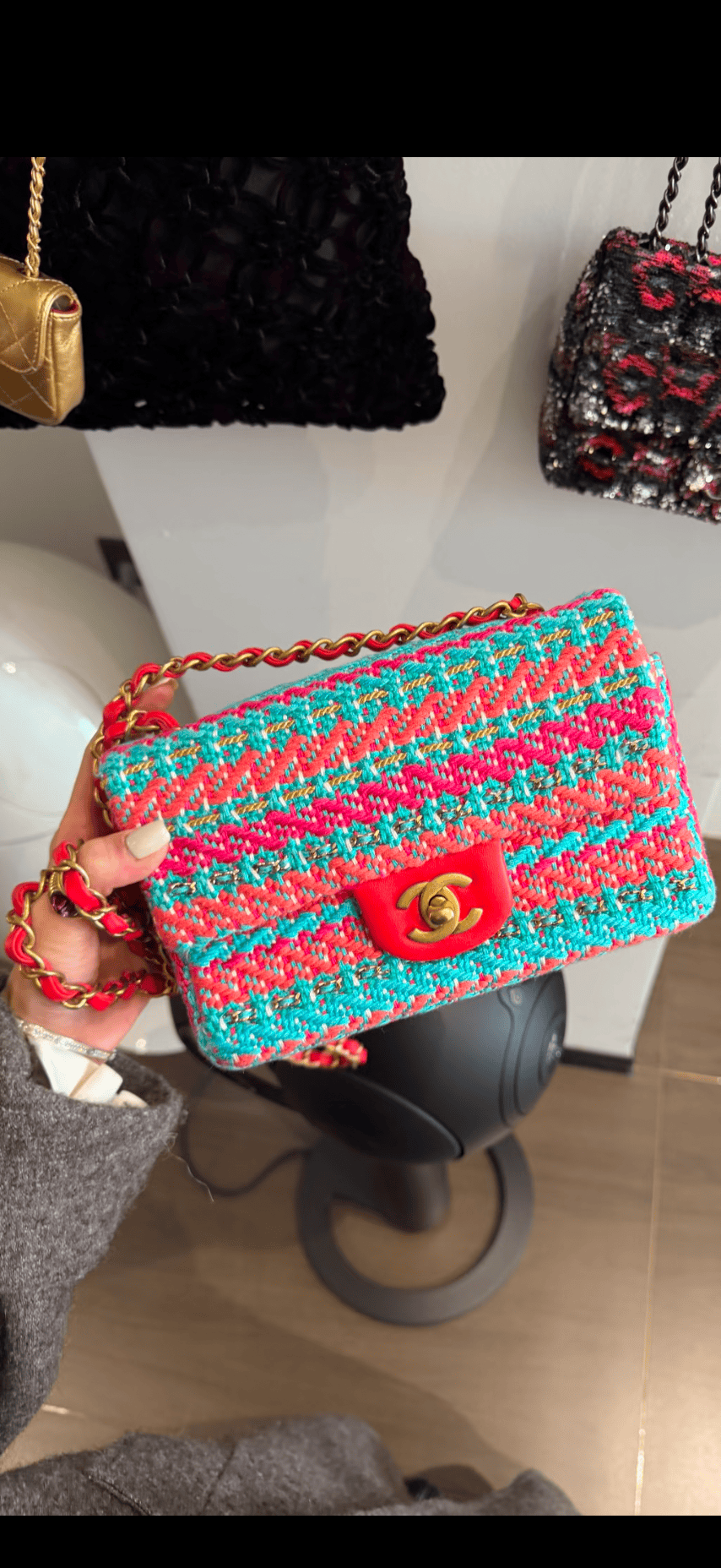 Luxury Promise CHANEL RESORT 2021 MINI PINK AVCB1015