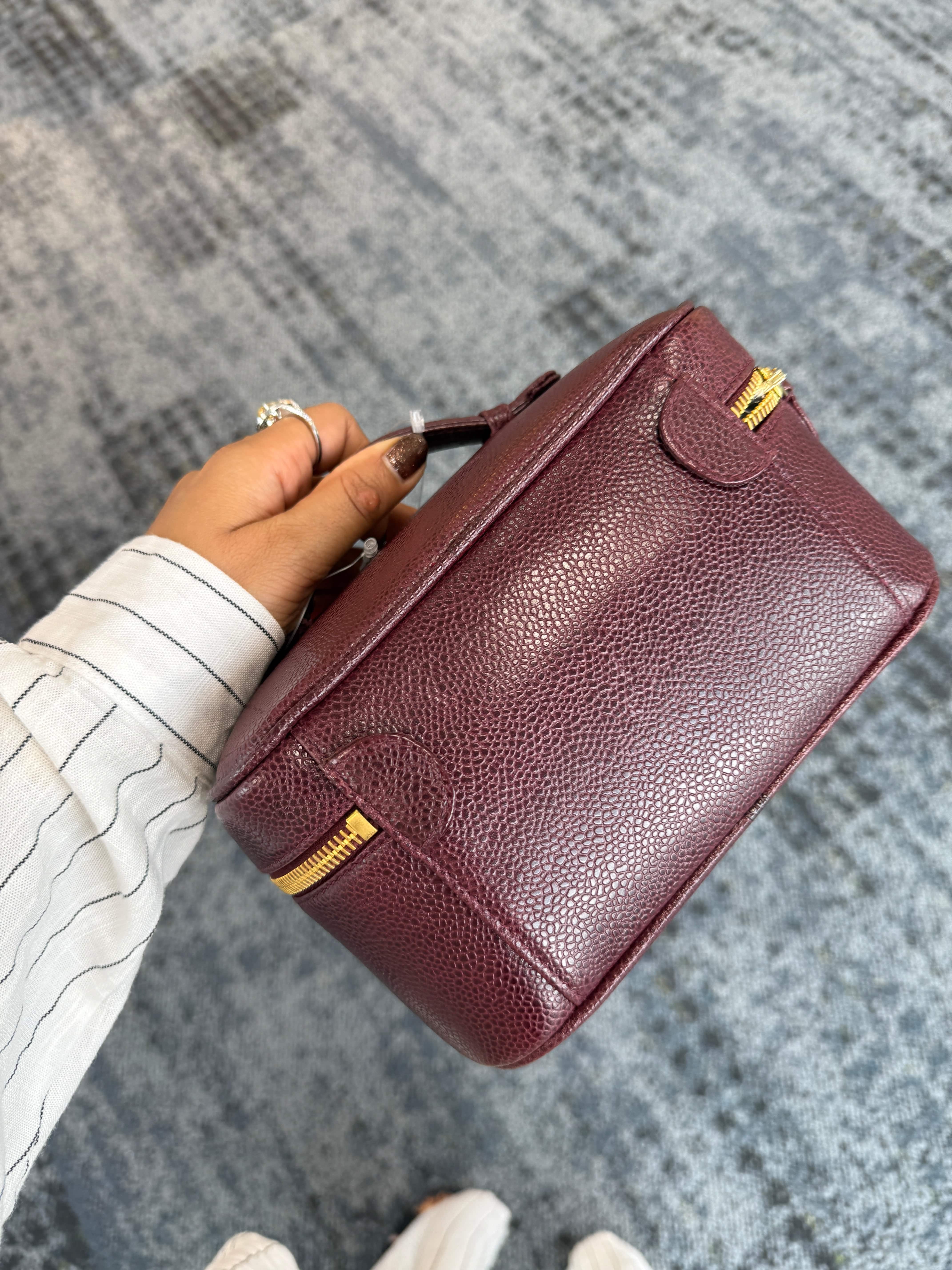 Luxury Promise Chanel vanity caviar 90302334