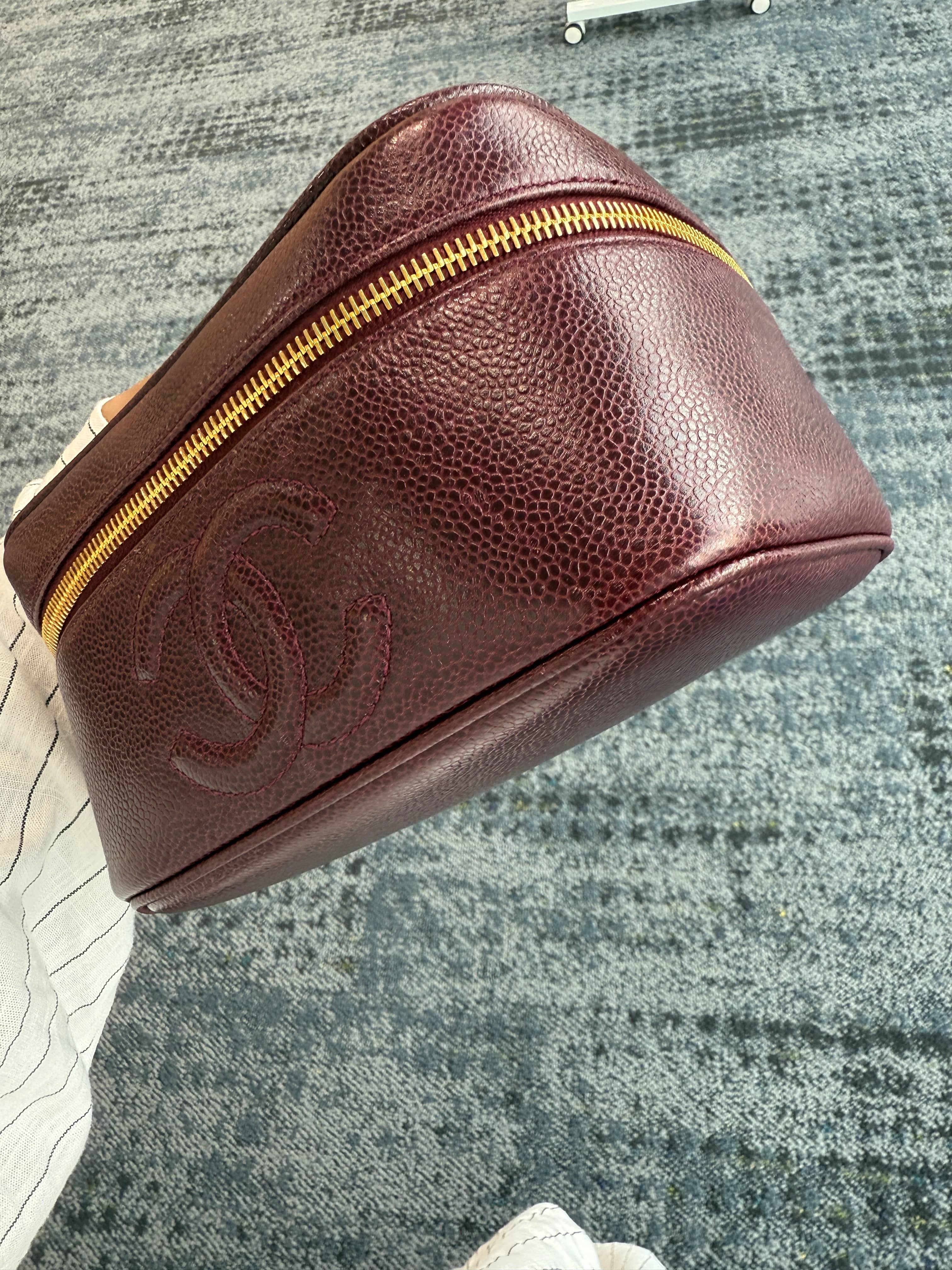 Luxury Promise Chanel vanity caviar 90302334