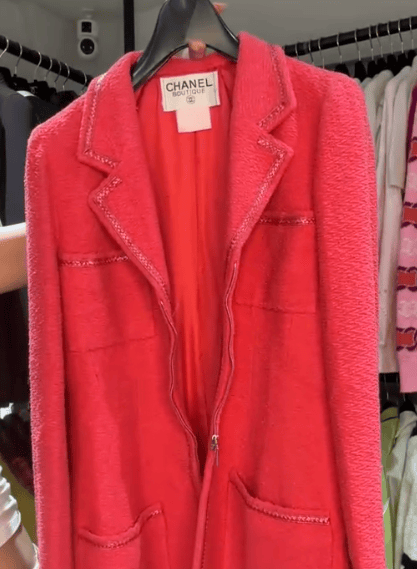Luxury Promise CHANEL VINTAGE BARBIE 1995 RED BLAZER 40 FT102345