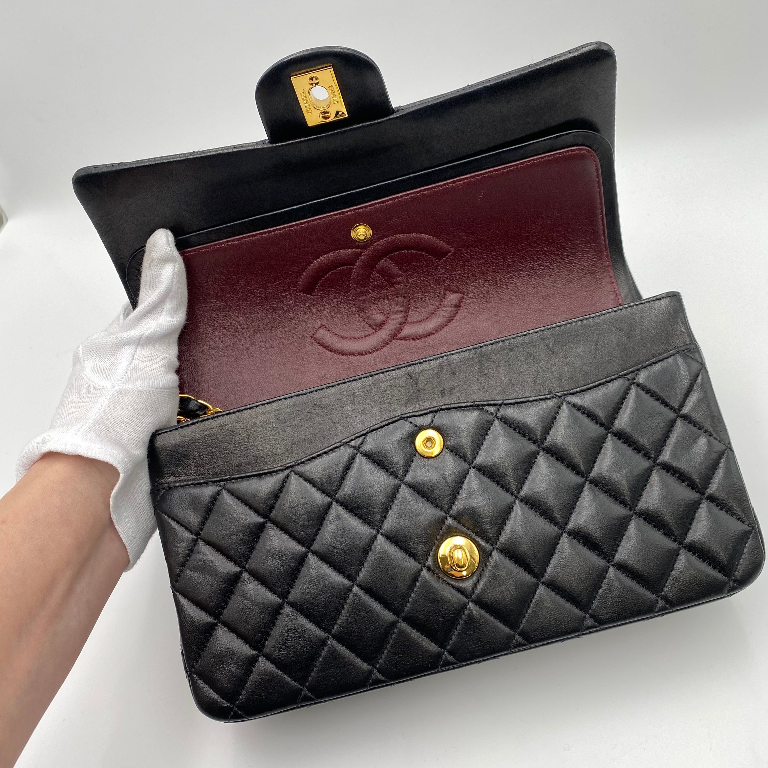 Luxury Promise CHANEL VINTAGE CLASSIC FLAP MEDIUM CHAIN SHOULDER BAG BLACK LAMB SKIN 90219630