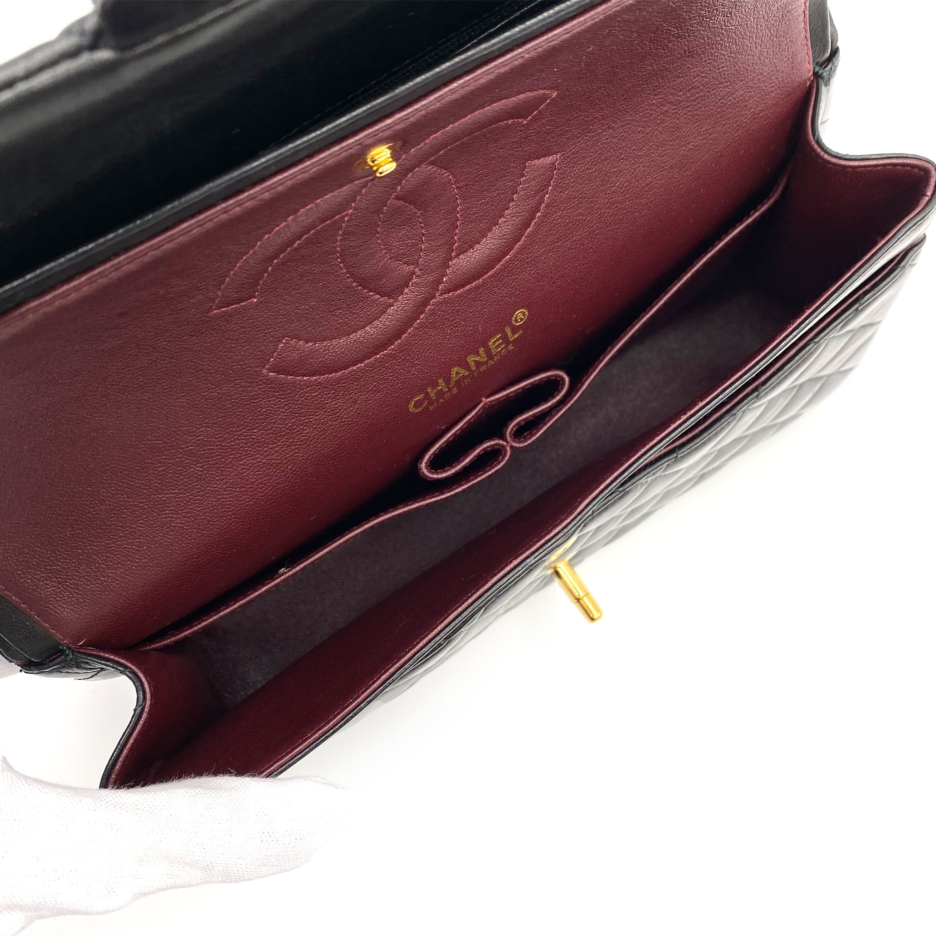 Luxury Promise CHANEL VINTAGE CLASSIC FLAP MEDIUM CHAIN SHOULDER BAG BLACK LAMB SKIN 90233728