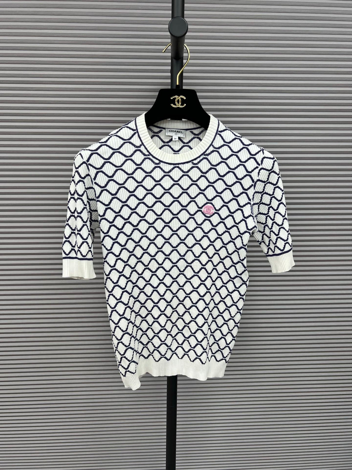 Luxury Promise CHANEL WHITE BLACK T SHIRT FT102389