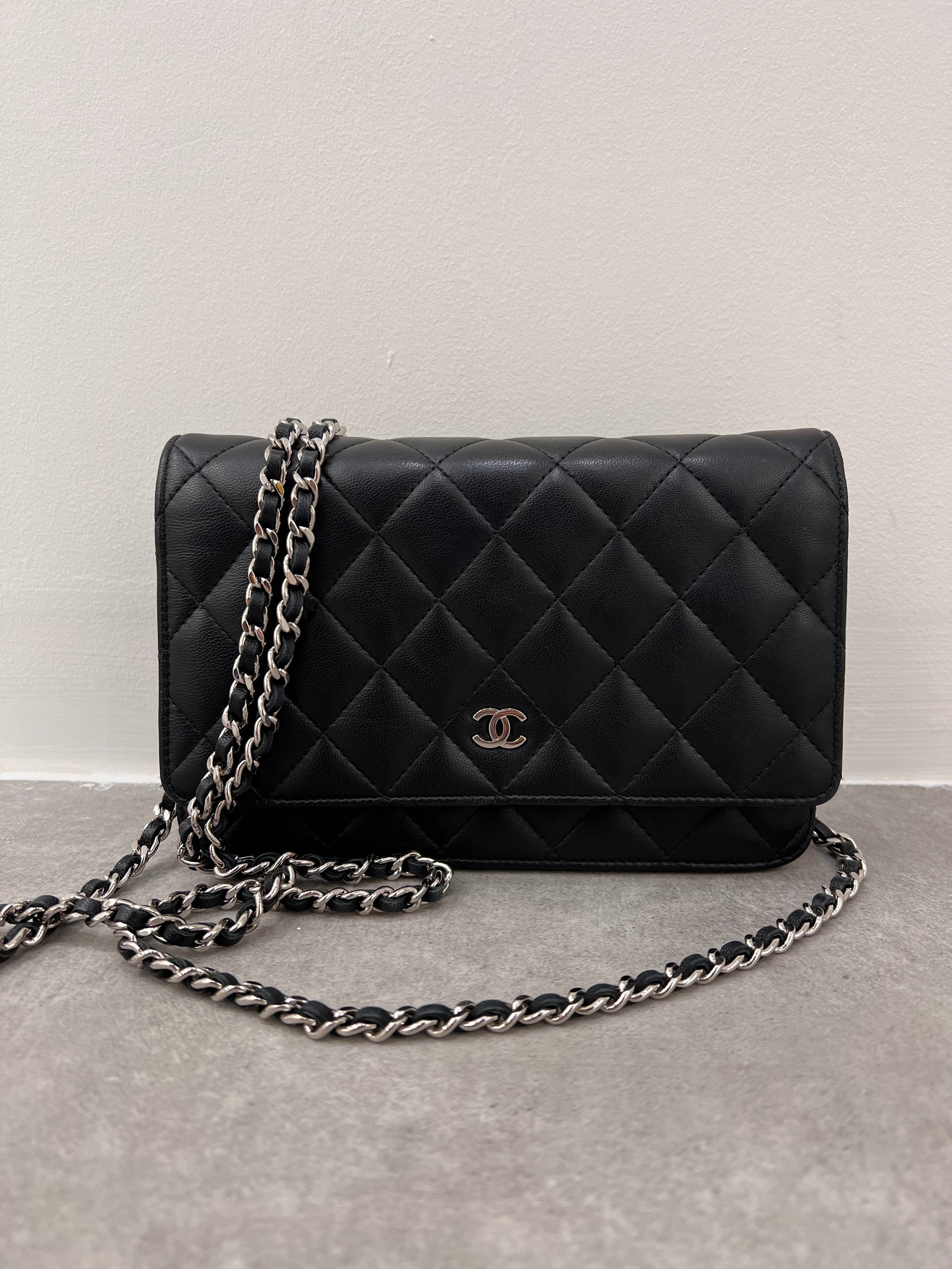 Luxury Promise Chanel WOC black lambskin SHW SKC8243H