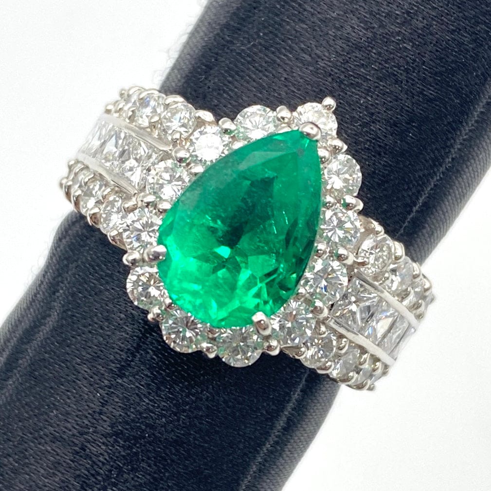 LUXURY PROMISE Colombia Pt900 Emerald Ring E2.324 D2.02 11.4 Medium Mirror 49189 US7.25